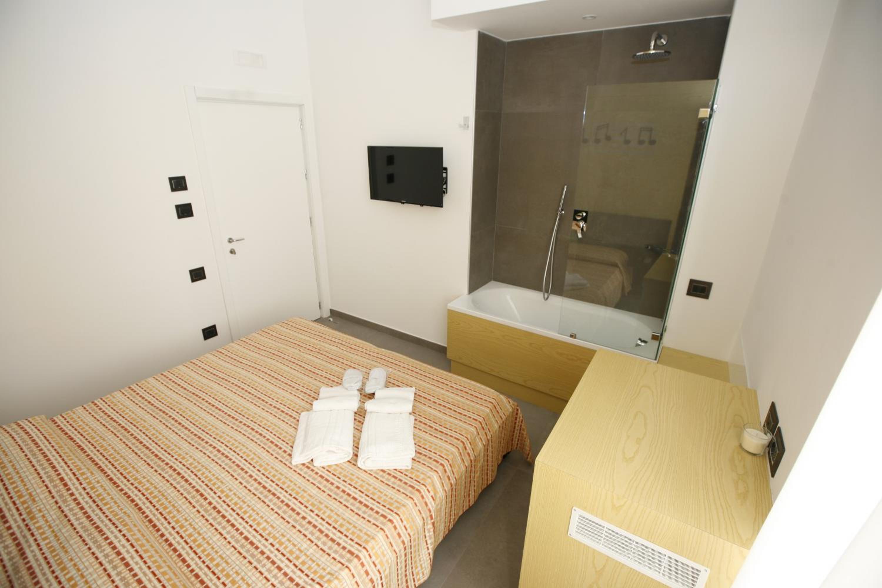 Relais Piazza Del Plebiscito B&B