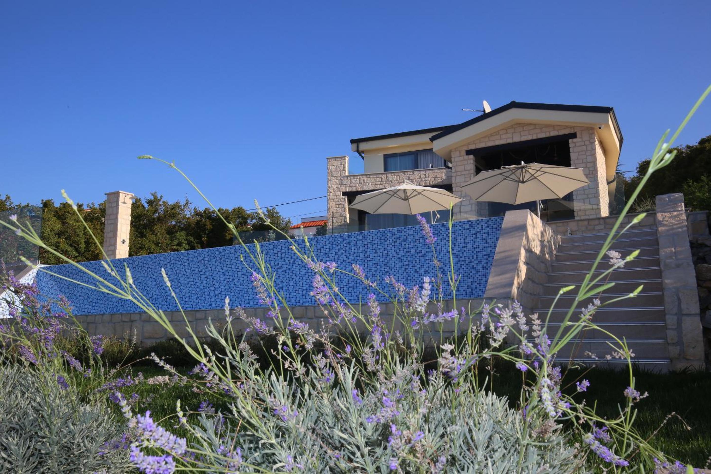 Hotel Villa Infinity - Image 1