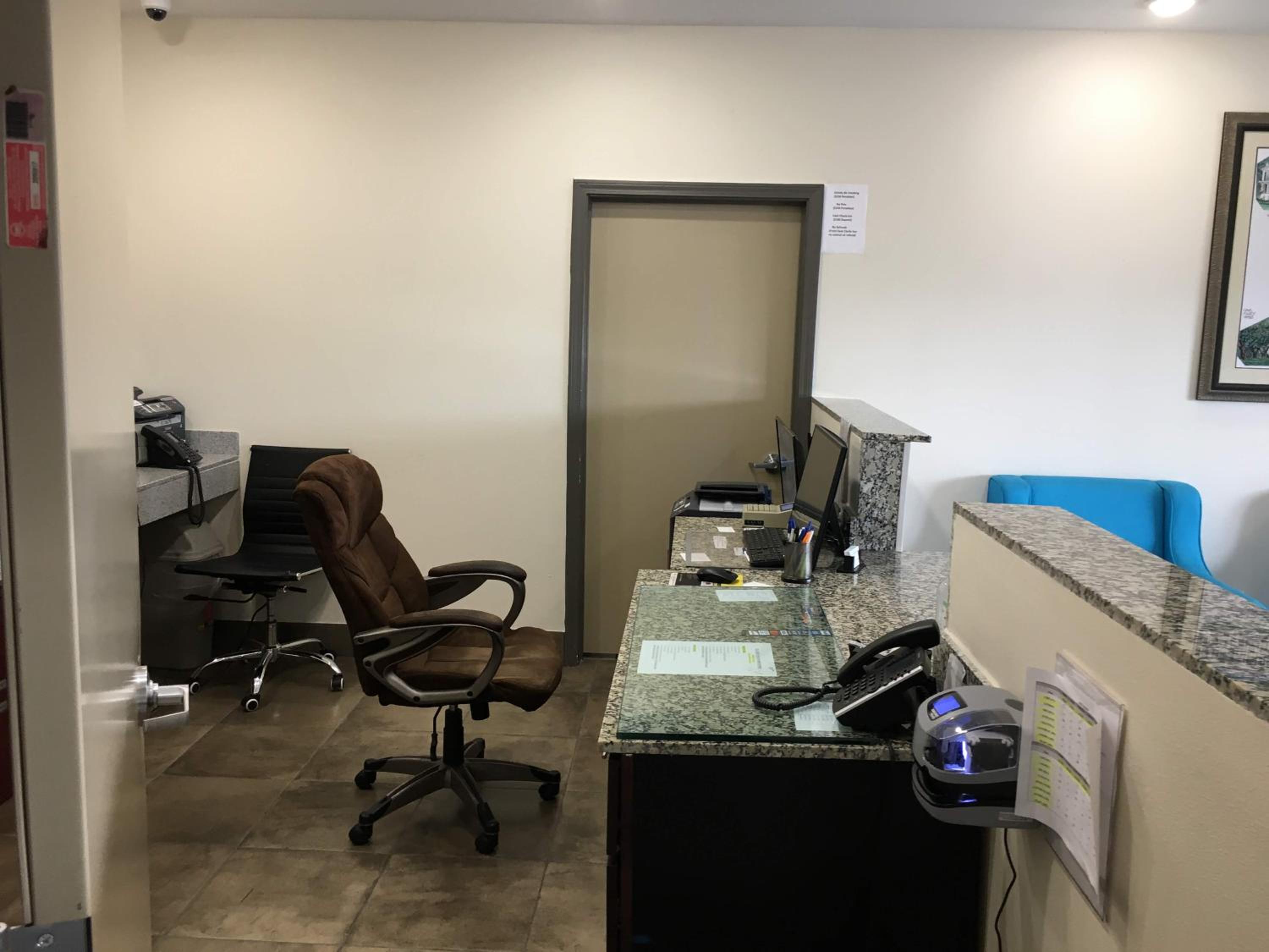 Americas Best Value lnn- Plaquemine view 2