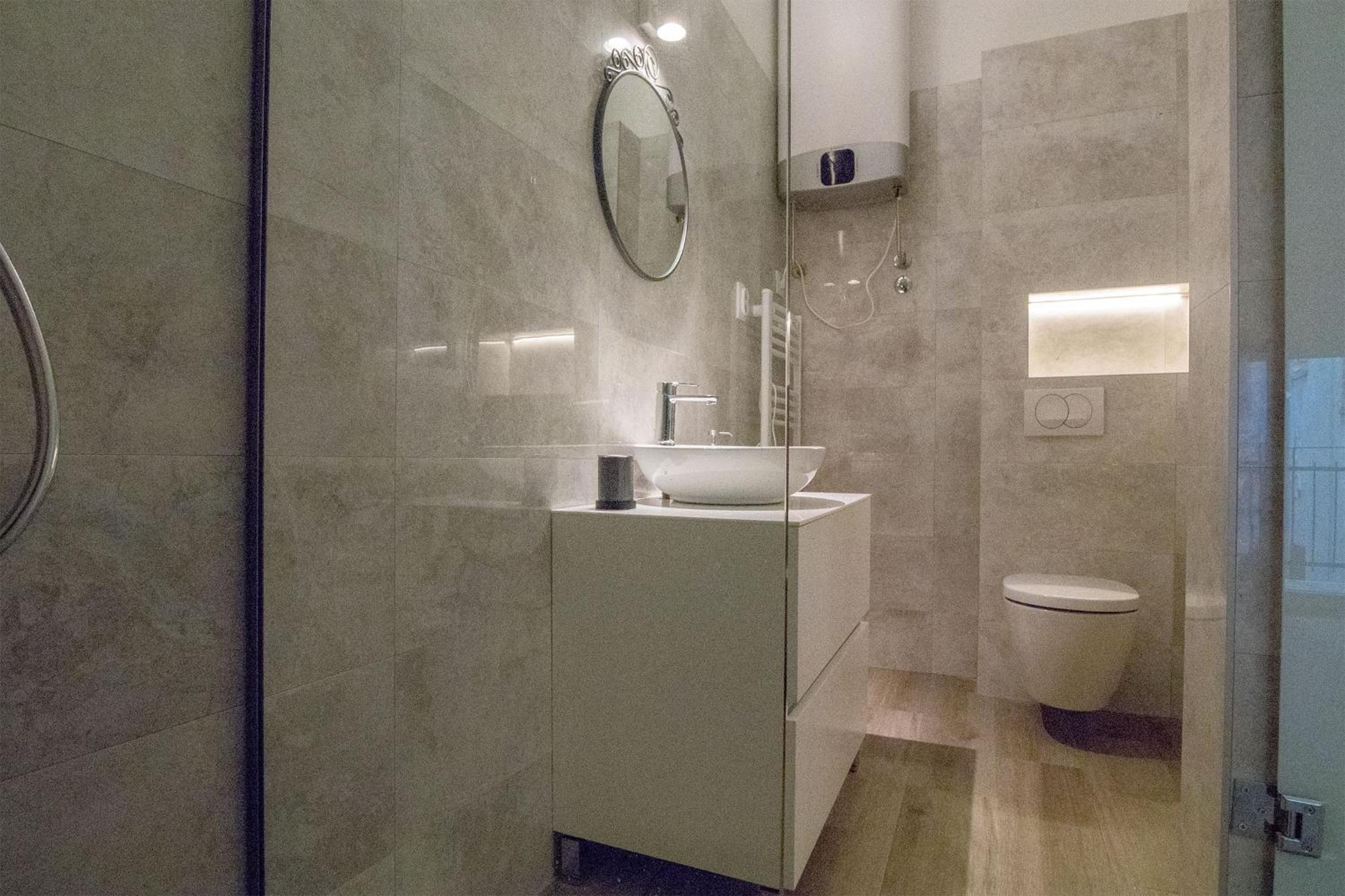 Twin Center Apartments view 5