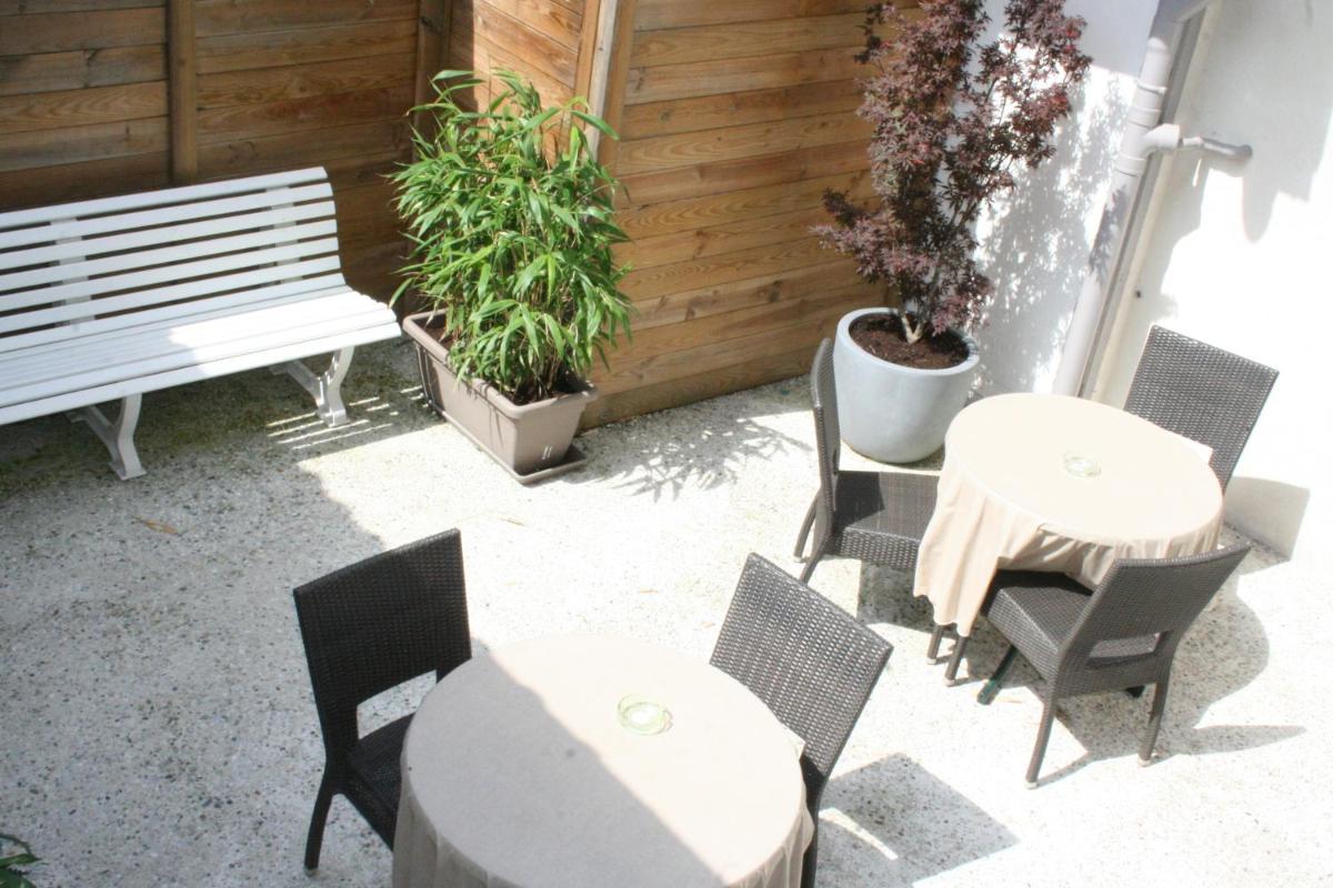 outdoor BBQ area