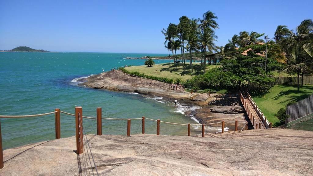 Praia do Morro - Guarapari - Apto 2 Quartos com Internet - Piscina - Ar Split - Edifício Gil Nogueira
