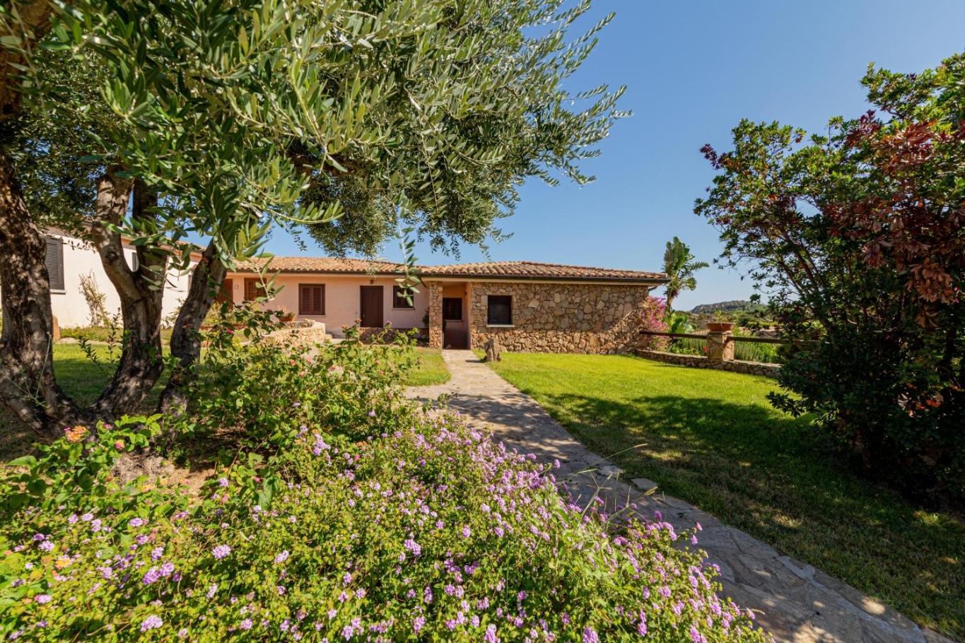 Appartamento Cala Paradiso view 2