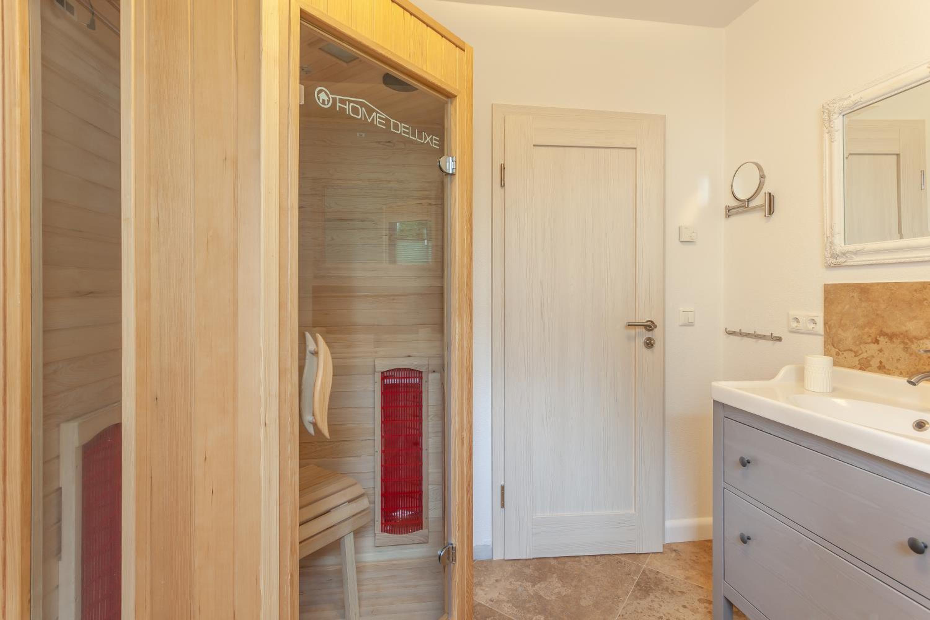 Kapitänshaus Sellin mit Sauna und Kamin