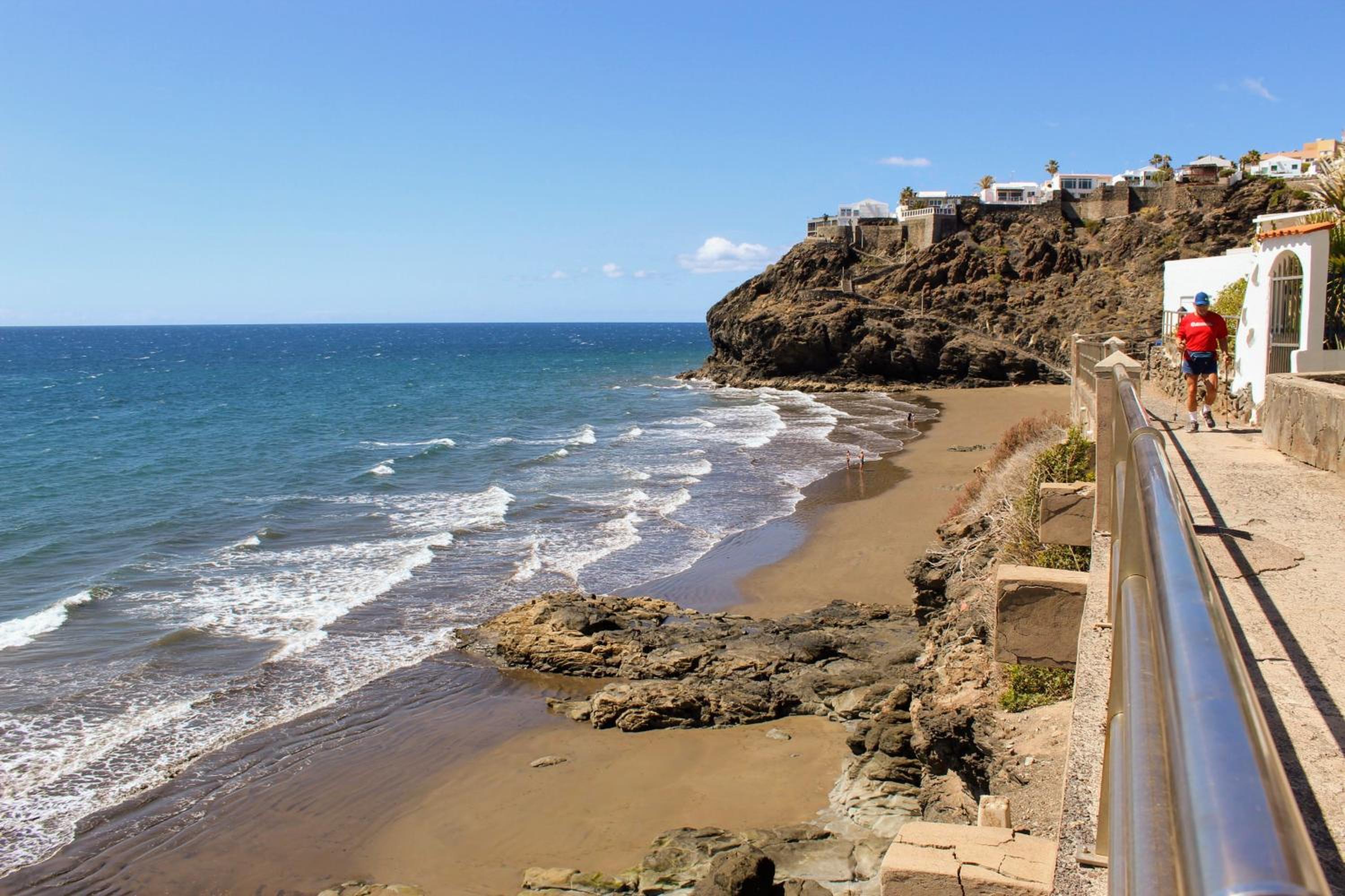 Sea and pool view apartment Bamira