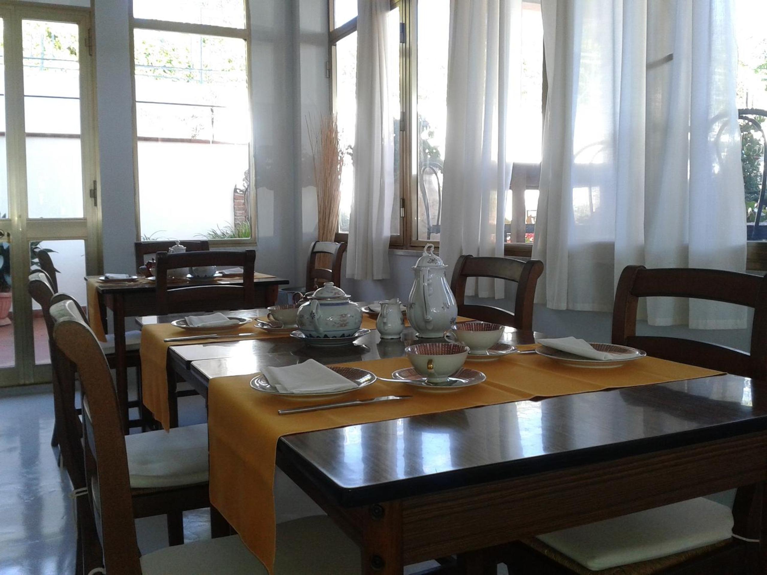 restaurant