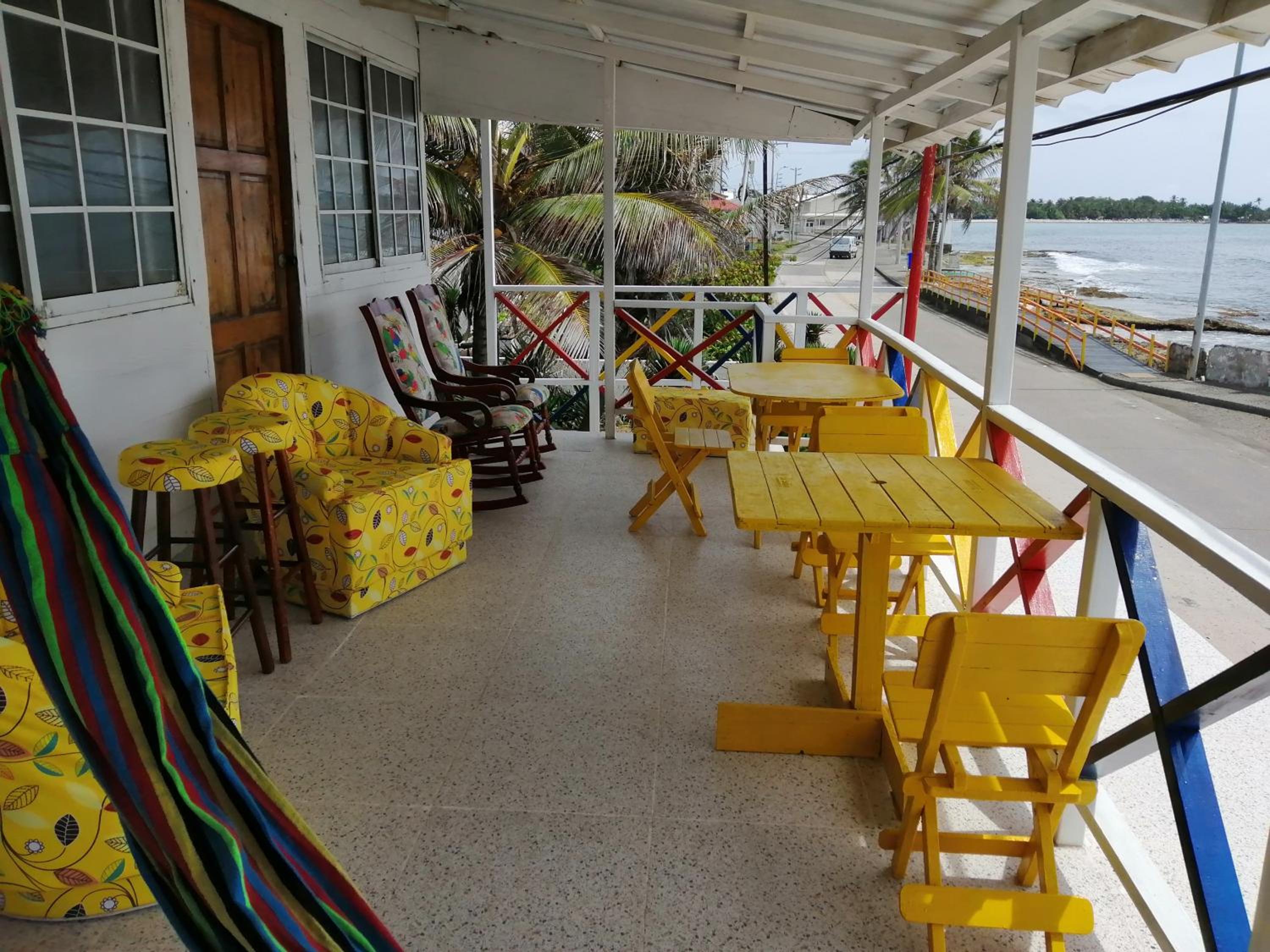 Inn Skyline Hostel