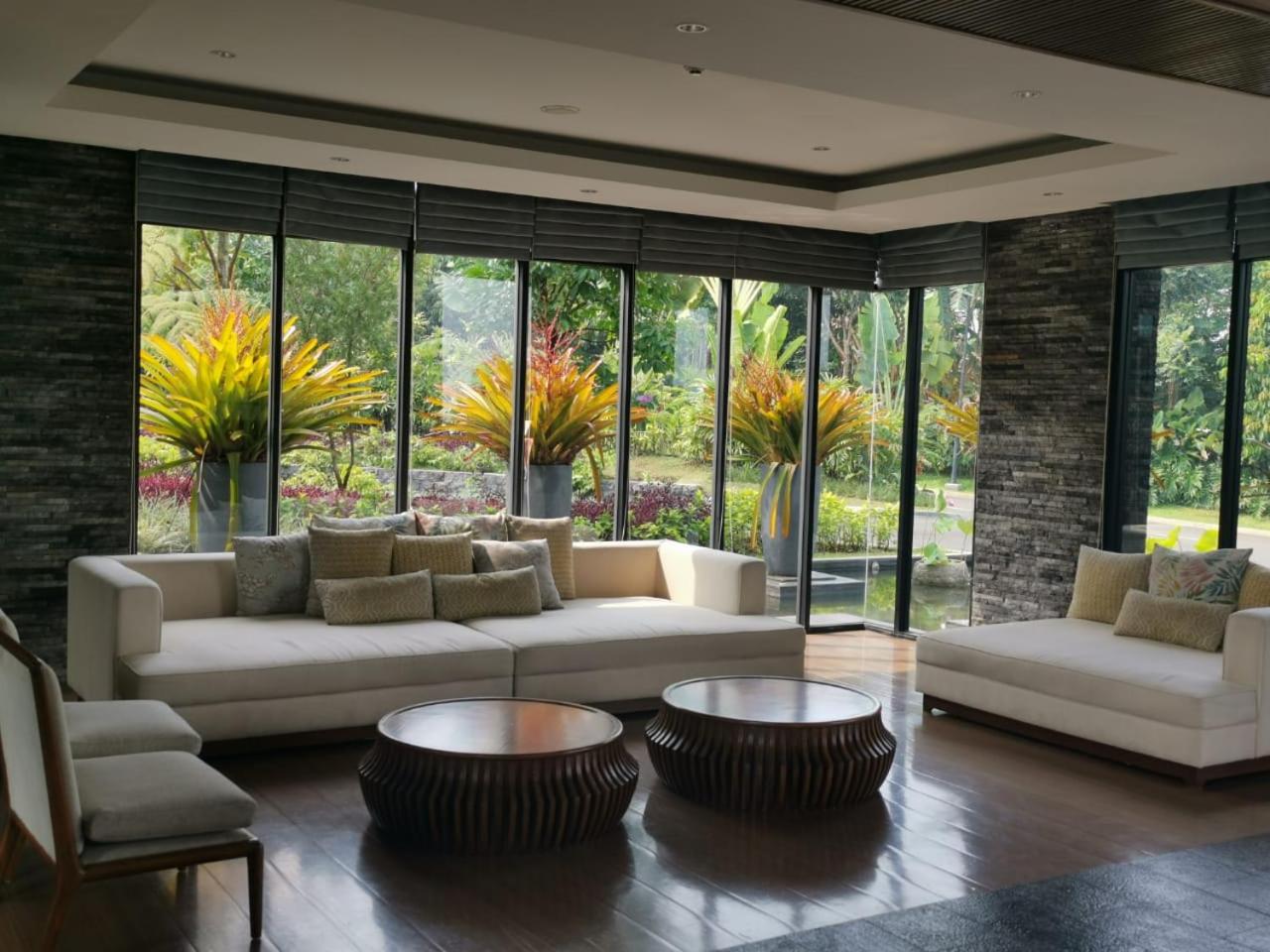 Vimala Hills Resort Cozy Villa Puncak Gadog Bogor, Bogor - 11