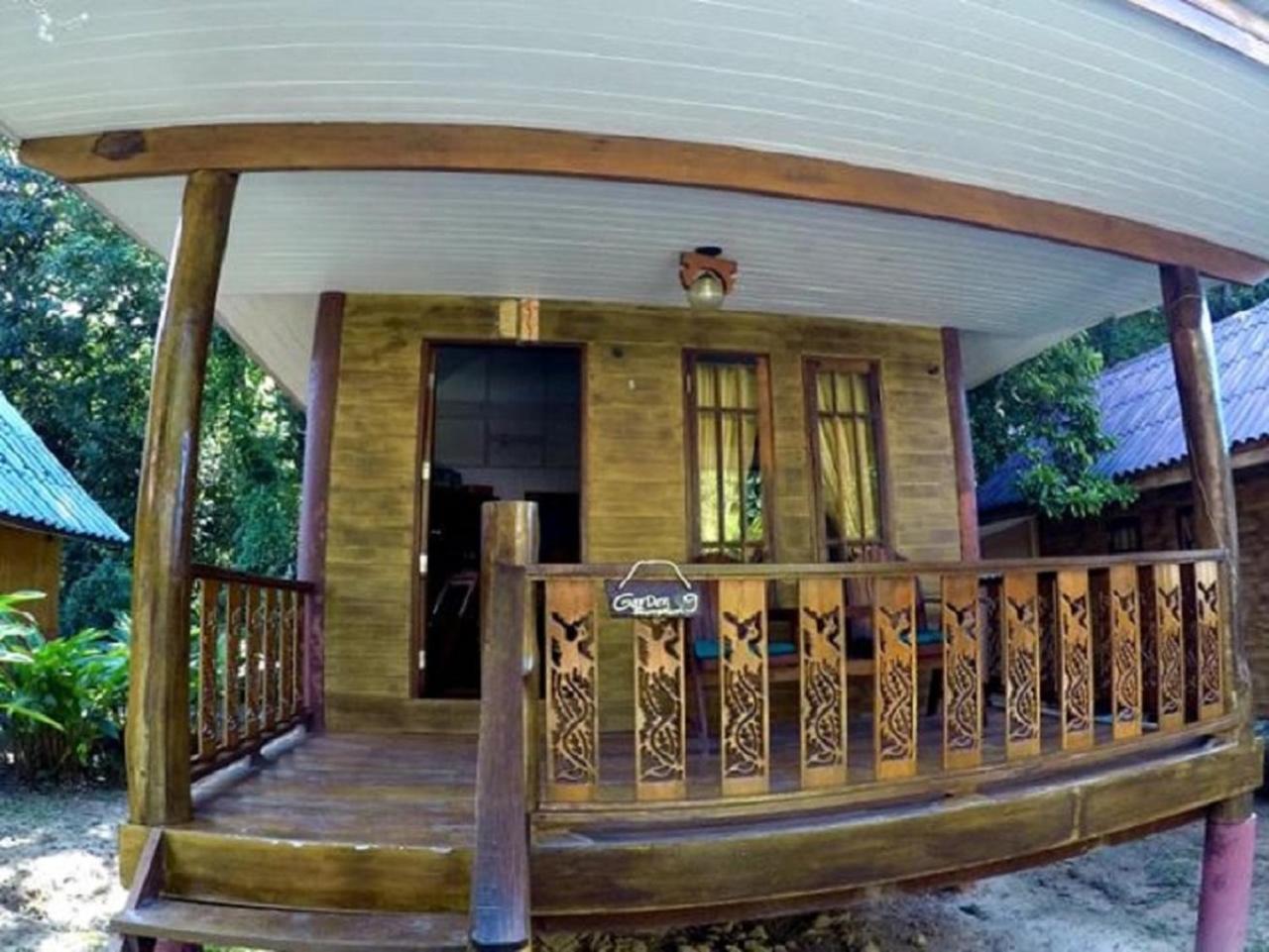 Koh Jum Coral Bay Resort