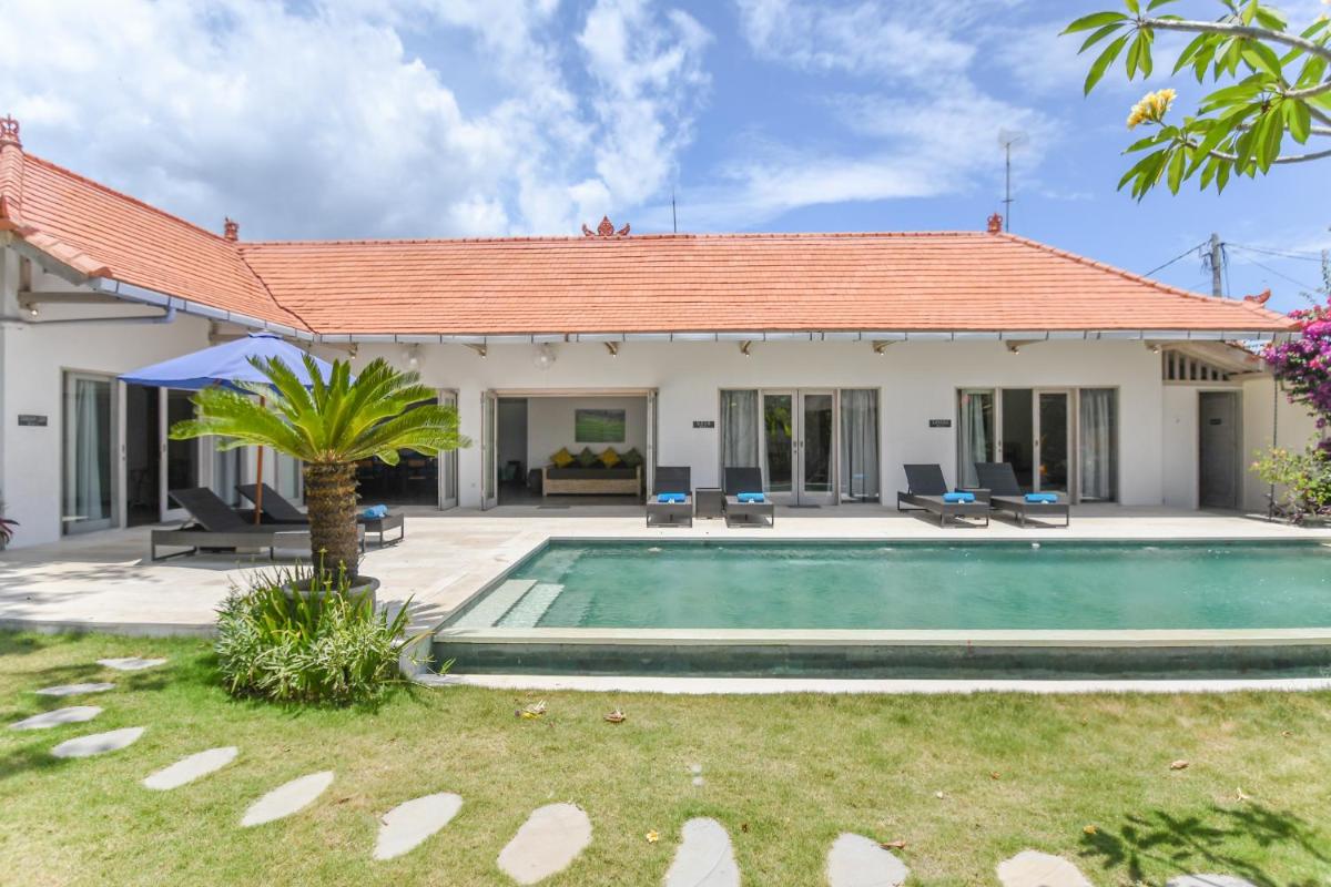 Villa Alexandra Bingin view 2