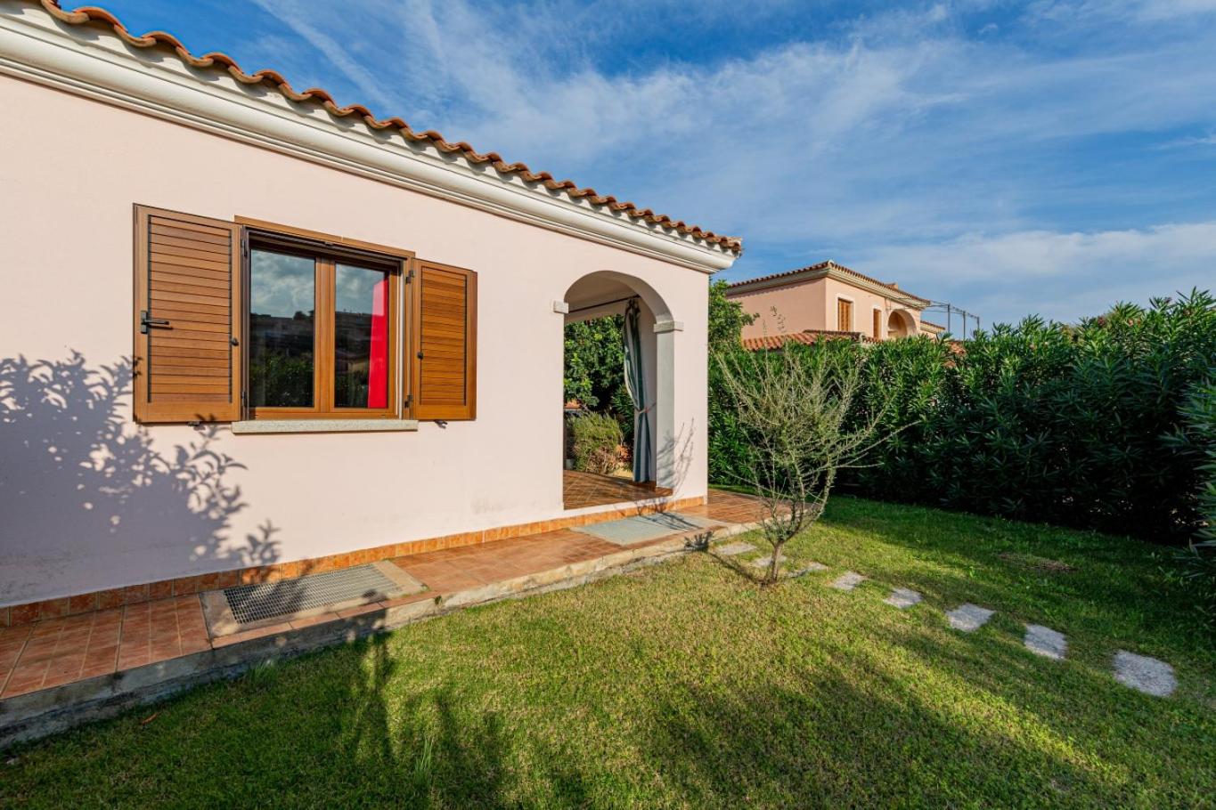 Appartamento Residenziale Trilocale 4 posti letto via Sardegna San Teodoro photo 2