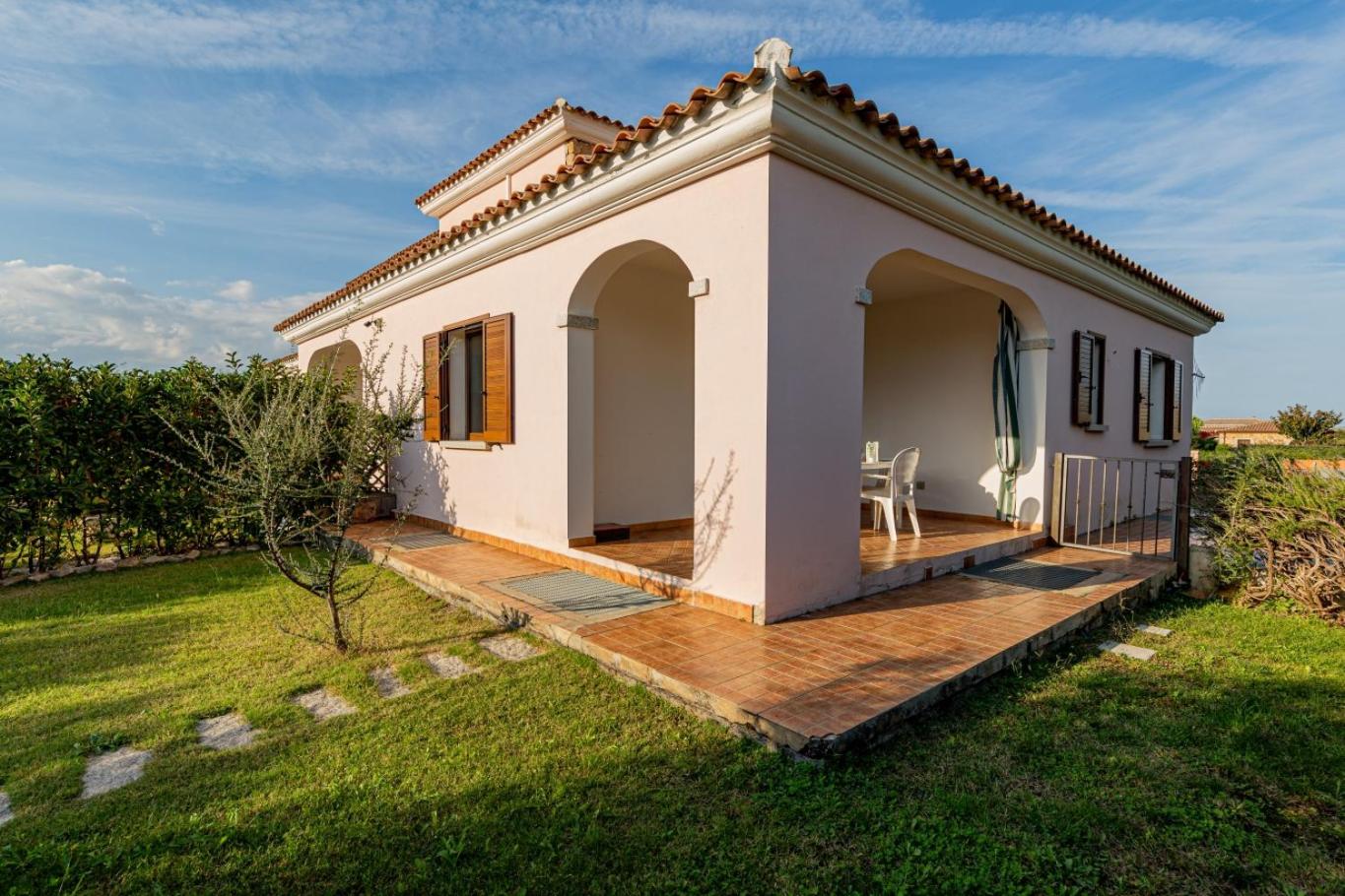Appartamento Residenziale Trilocale 4 posti letto via Sardegna San Teodoro photo 1