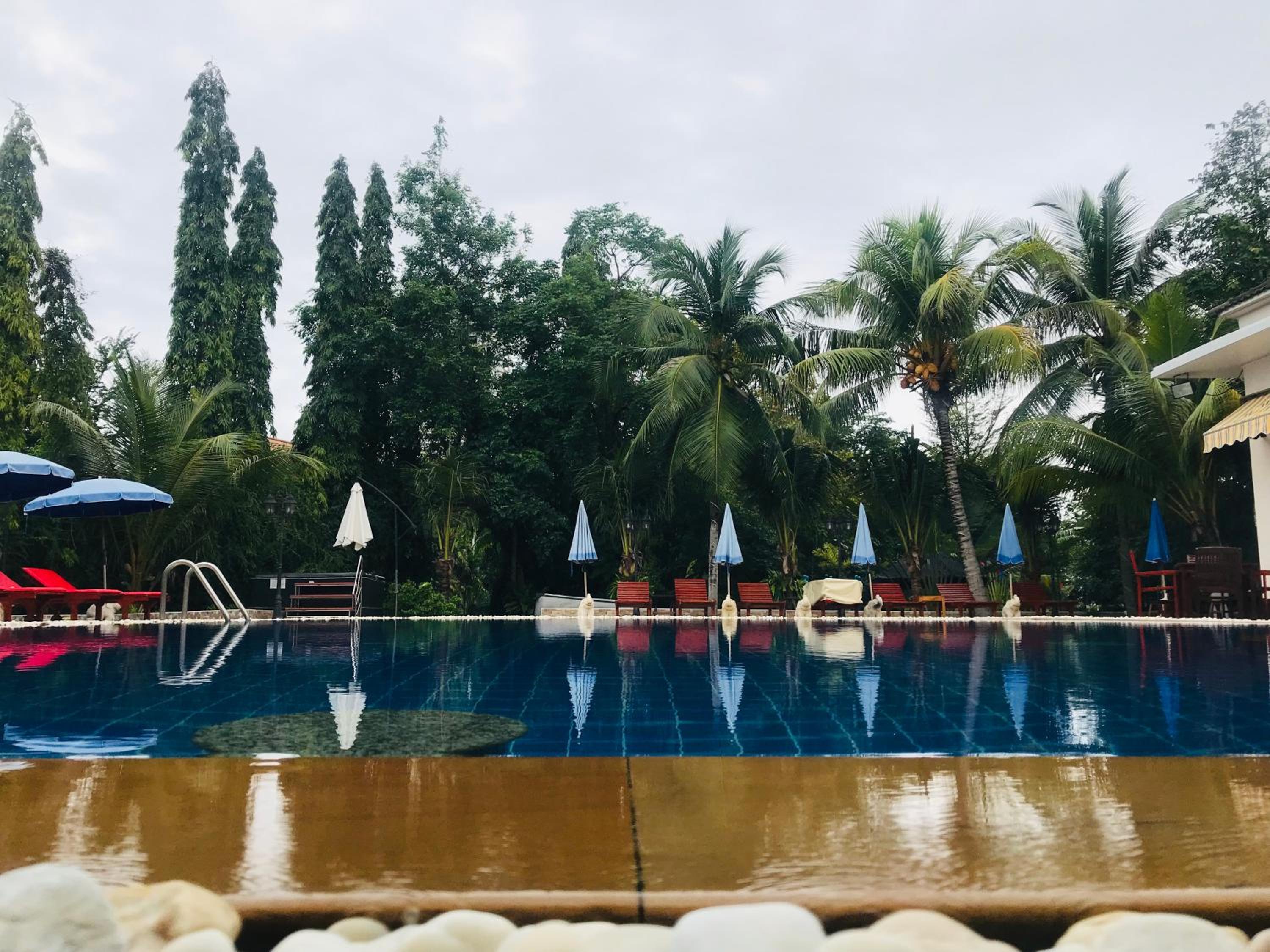 The Orchid Beach Resort @ VIP Chain Resort