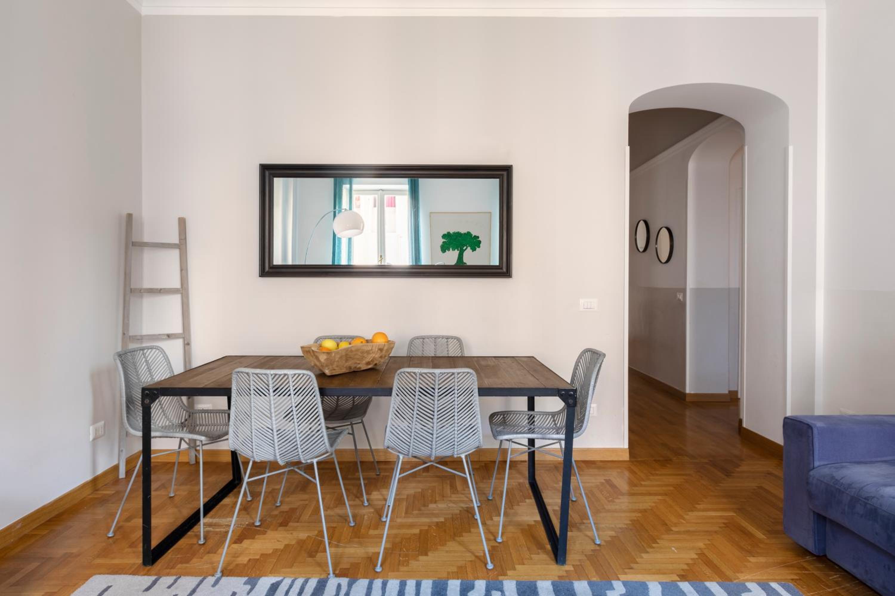 ROMAC Condotti with 3 bedrooms near the Spanish Steps
