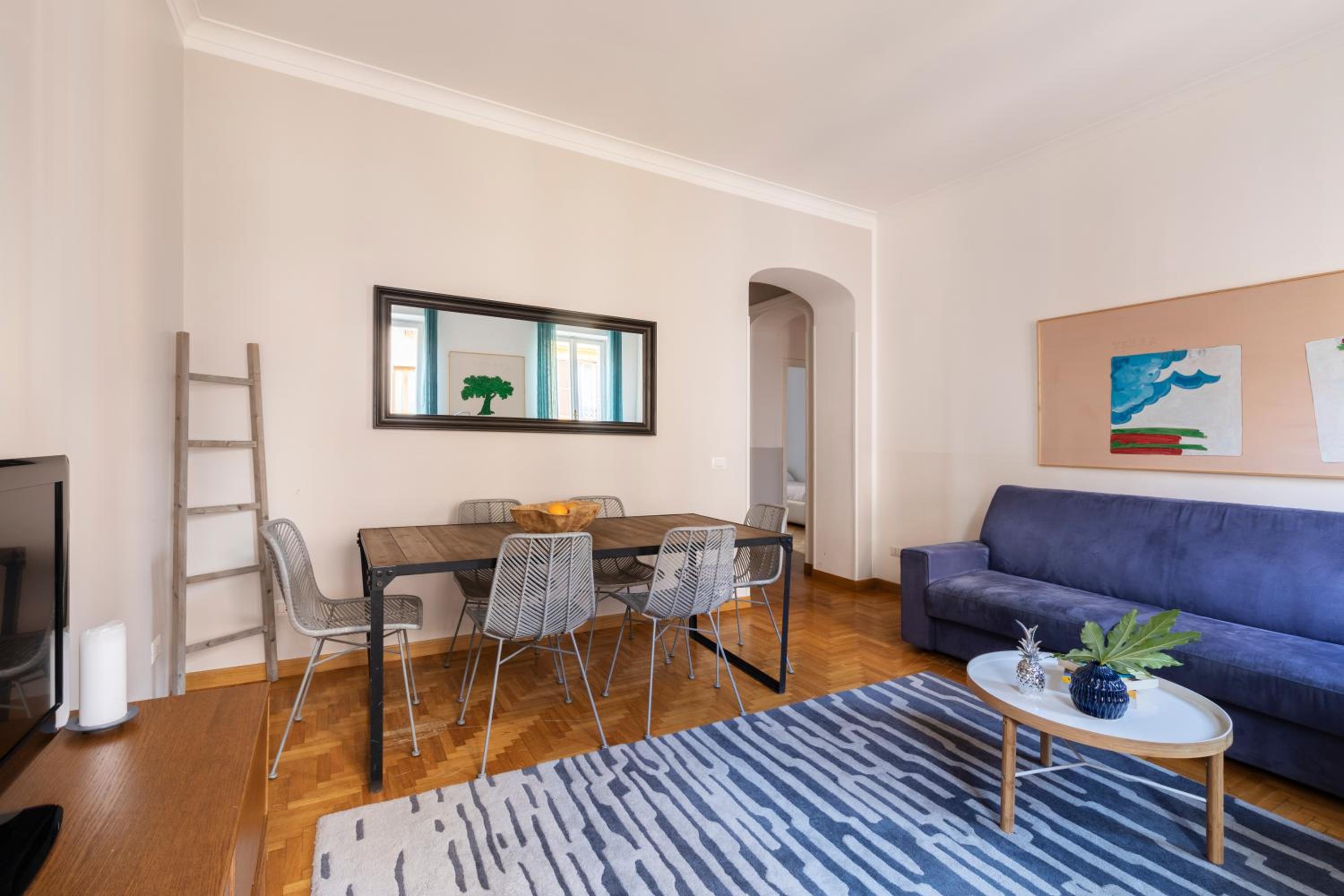 ROMAC Condotti with 3 bedrooms near the Spanish Steps