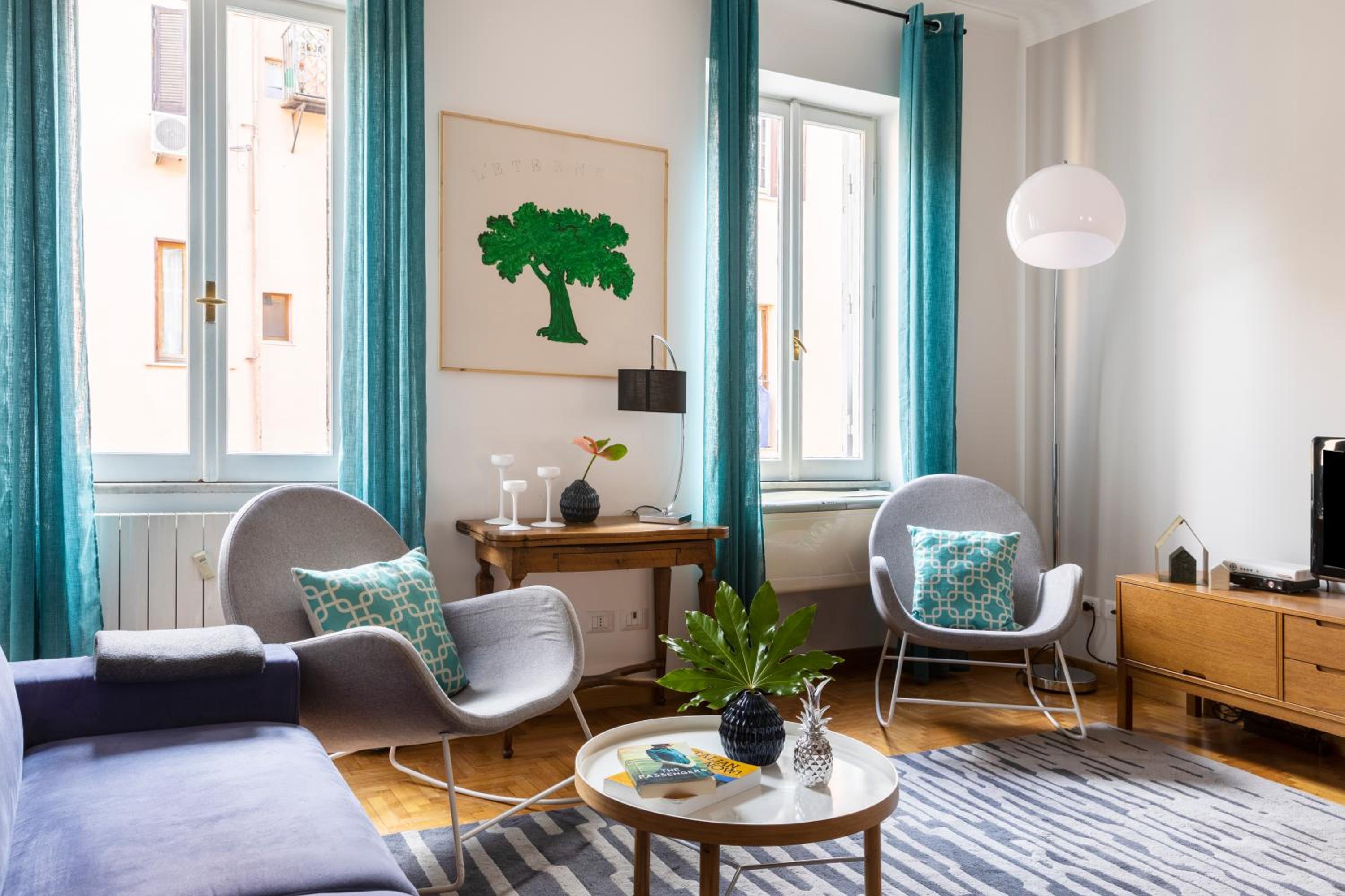 ROMAC Condotti with 3 bedrooms near the Spanish Steps