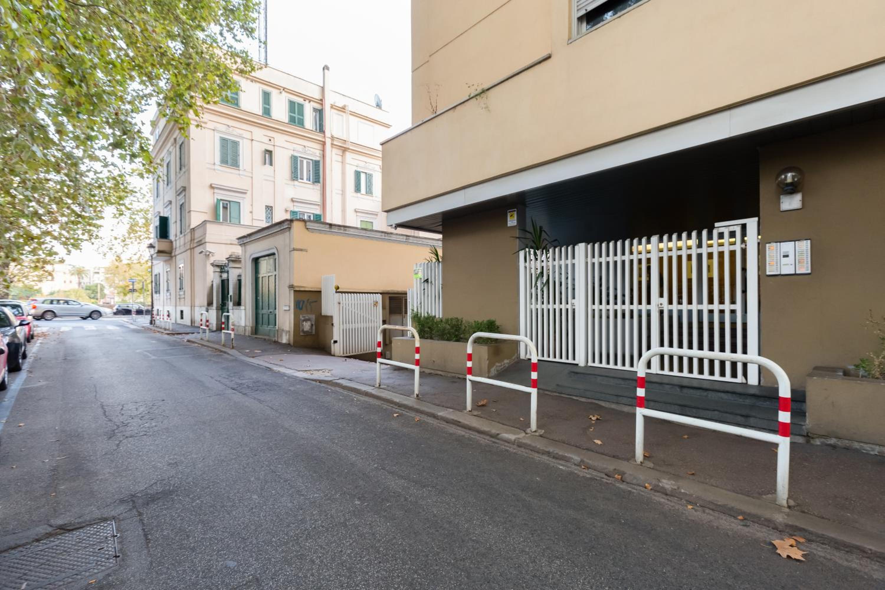 Giulio Cesare Apartment