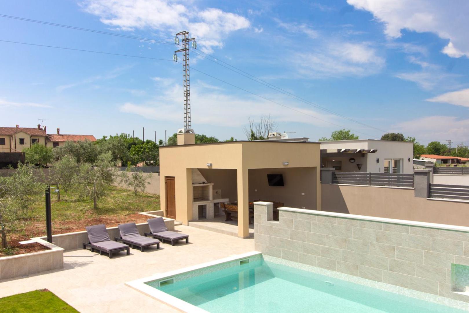Beautiful villa Markulin with private pool near Pula view 5