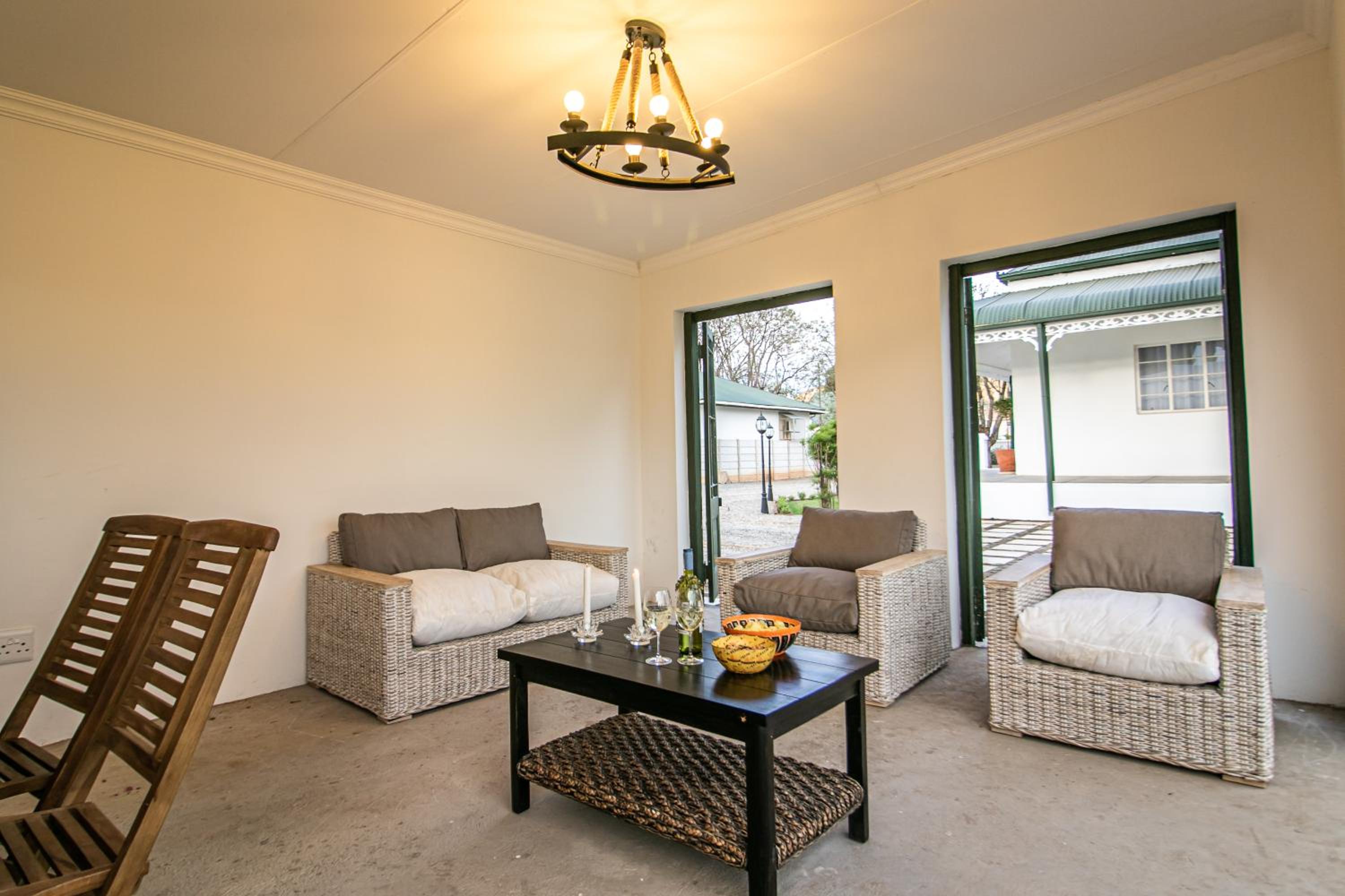 Victorian Square Guesthouse view 3