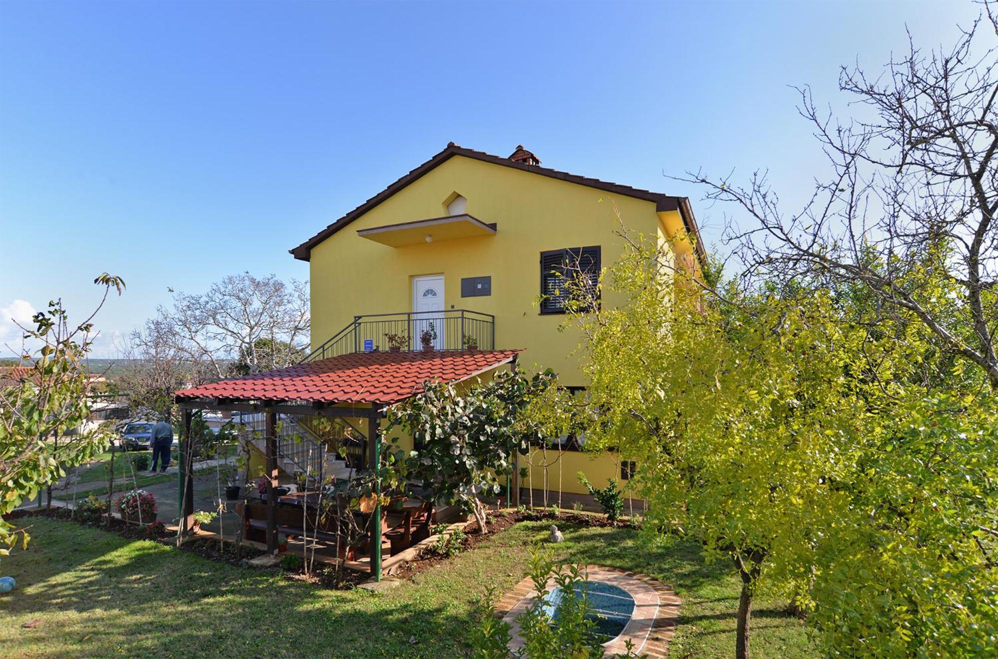 Photo 42