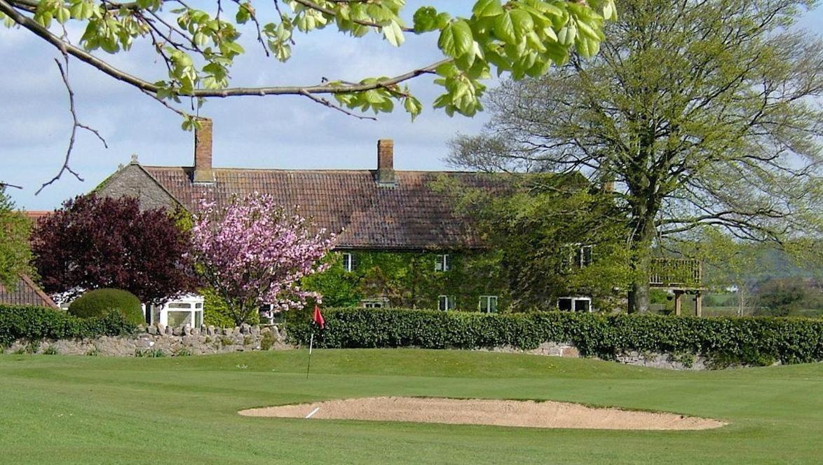 Mendip Spring Golf and Country Club view 3