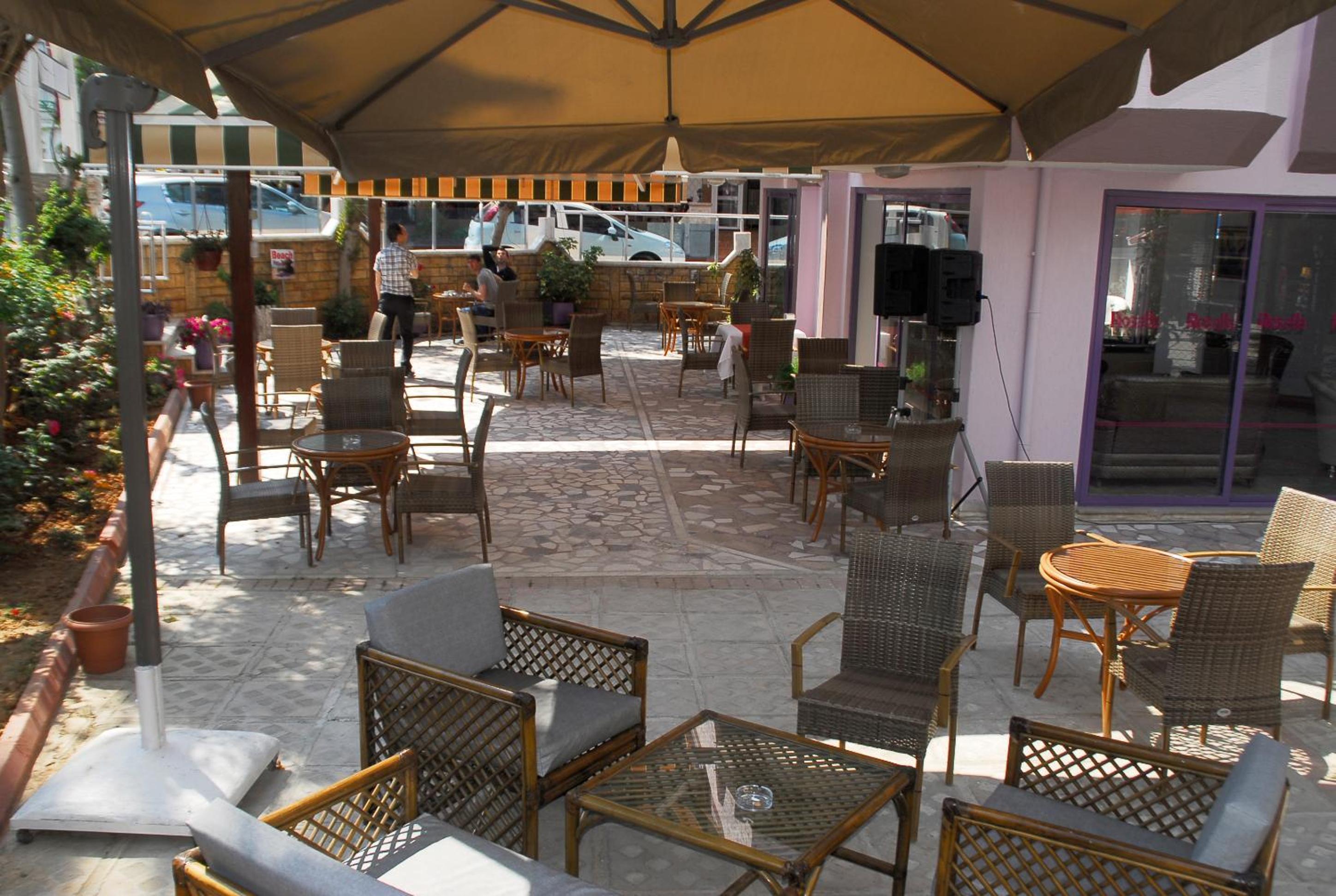 Rosella Hotel - Image 9