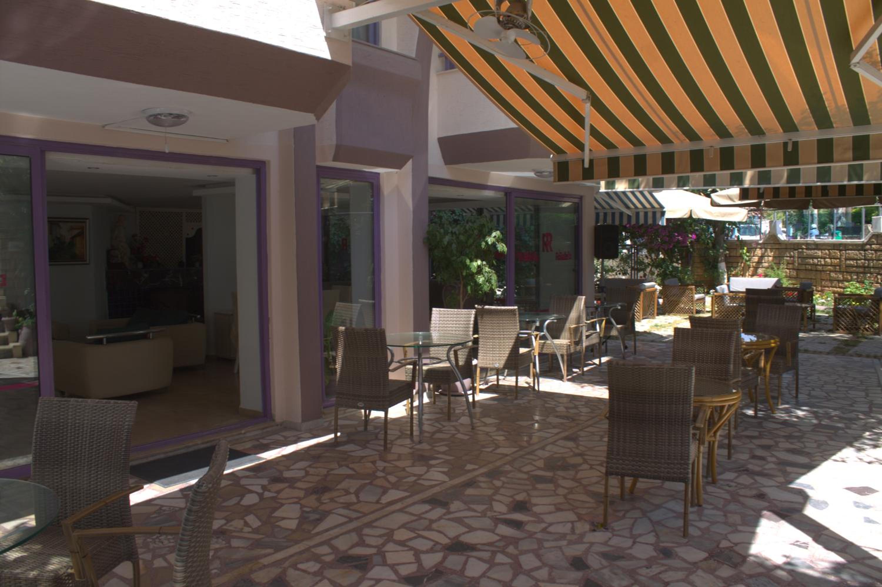 Rosella Hotel - Image 8