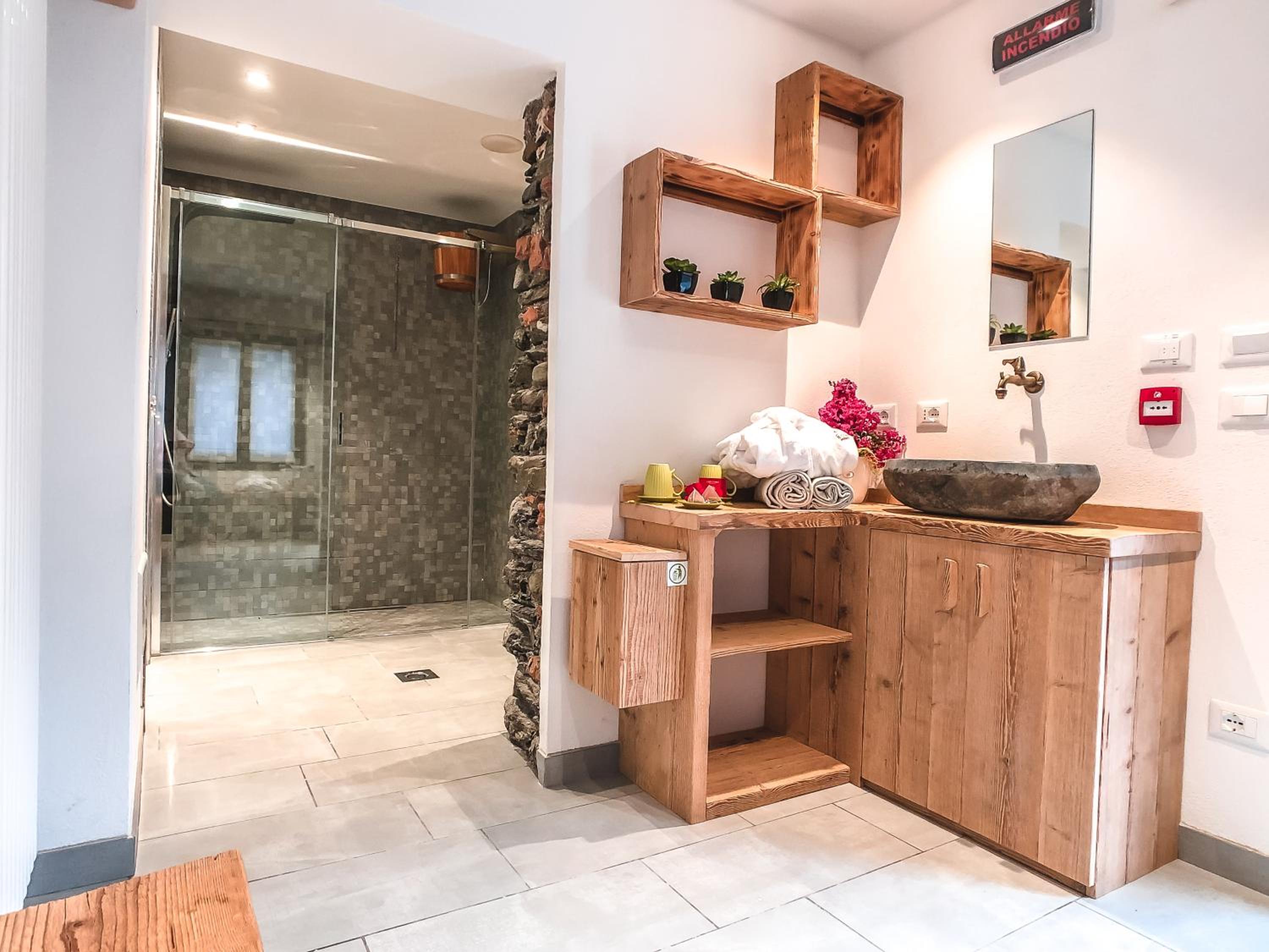 Residence Lake Como en Colico — bathroom