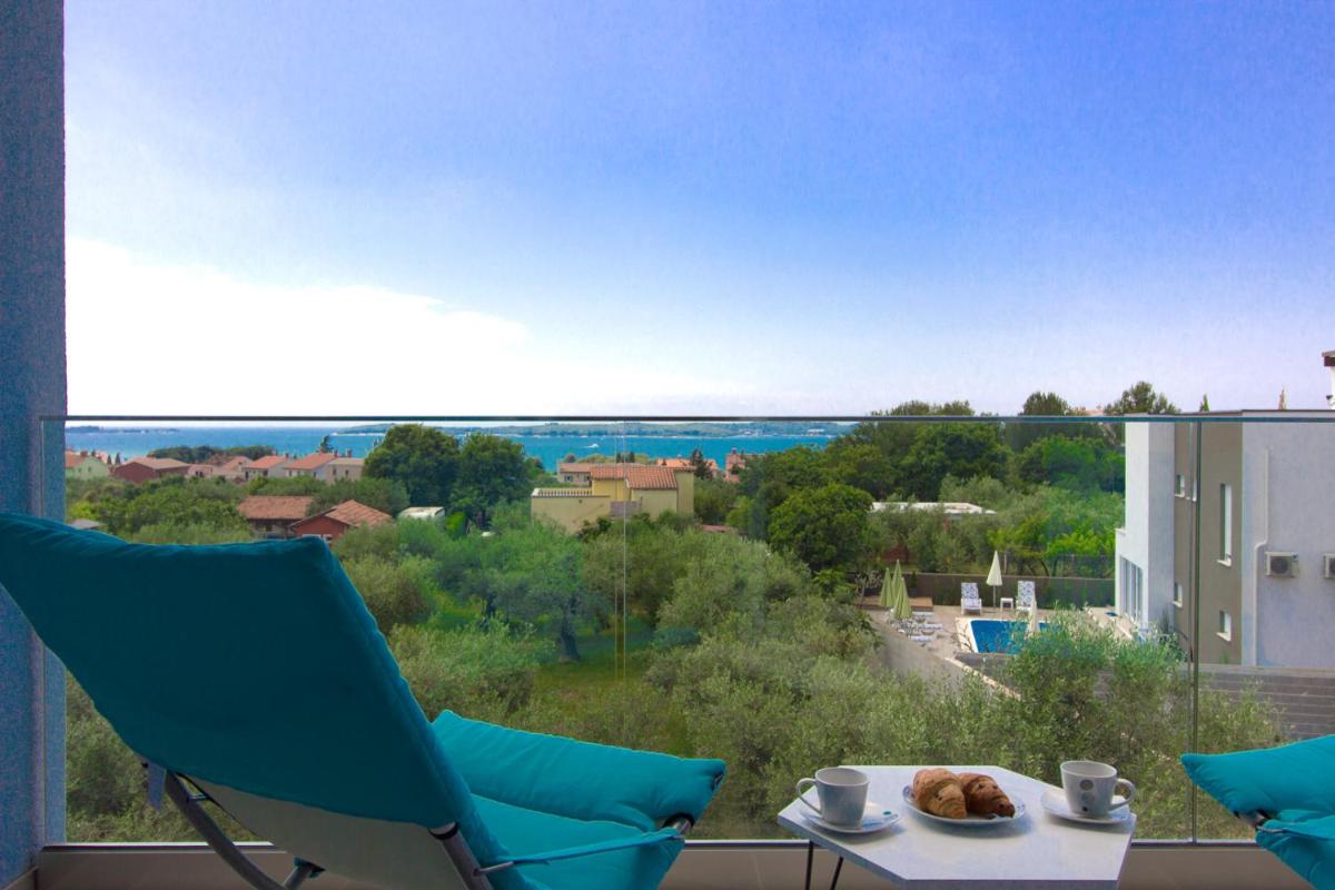 Modern villa Horizont with sea view pool and playroom view 3