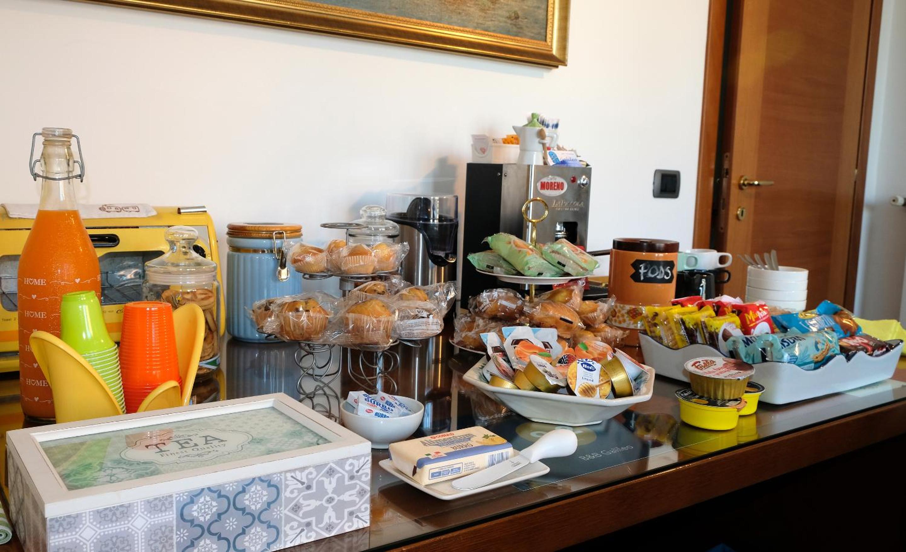 B&B Galileo en Naples — dining