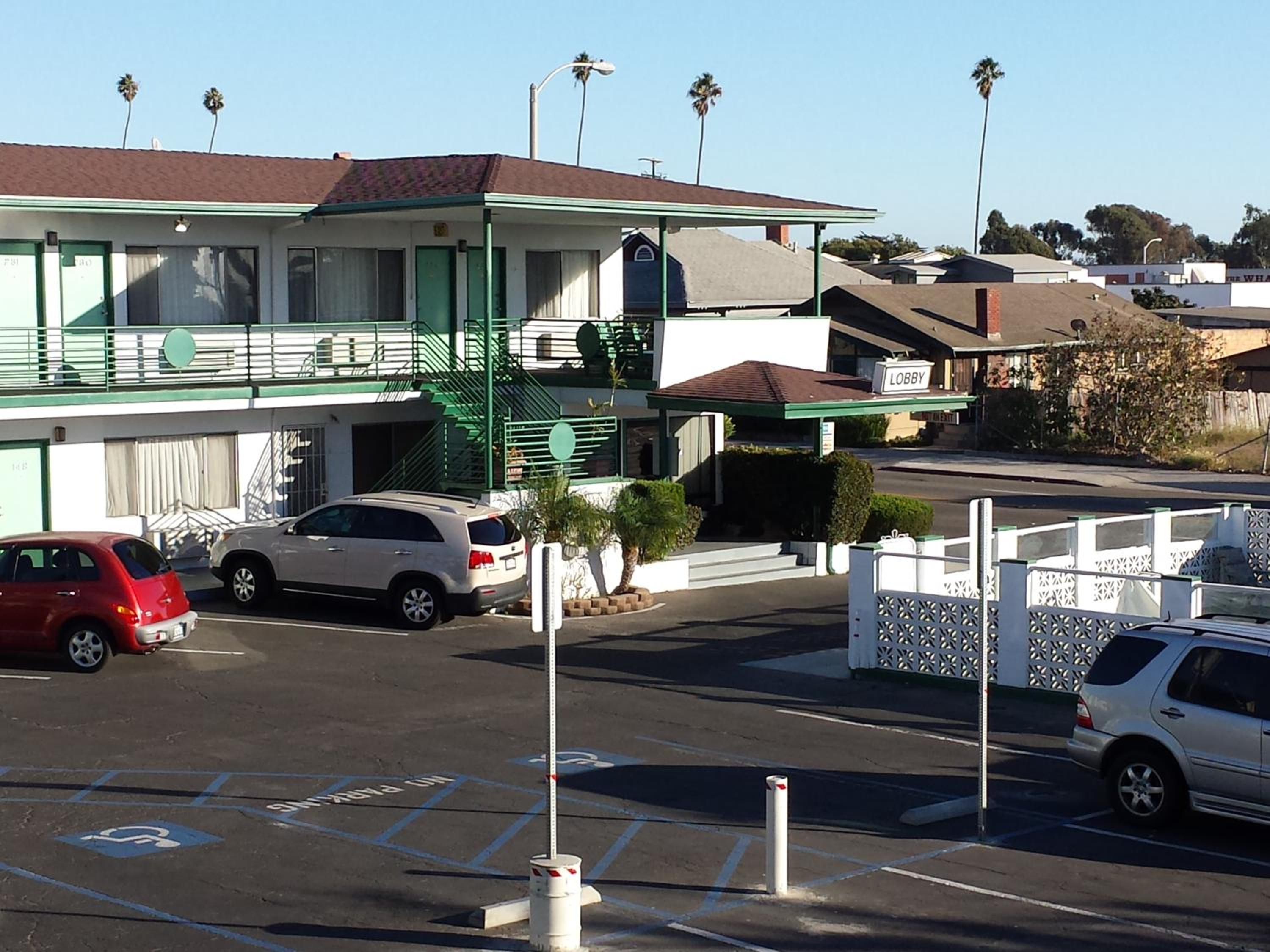Ventura Vacations - Travelers Beach Inn - Property Image 1