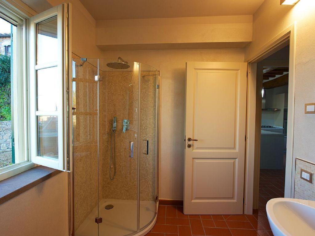 Villa con piscina view 3