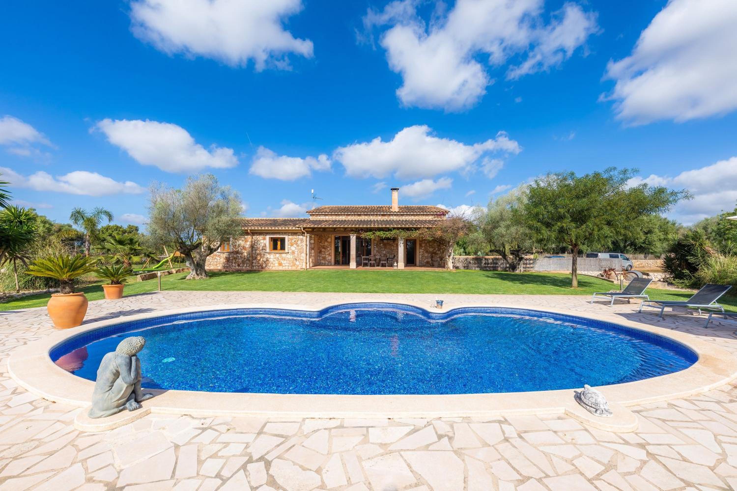 Hotel Casa Ailen - Image 1