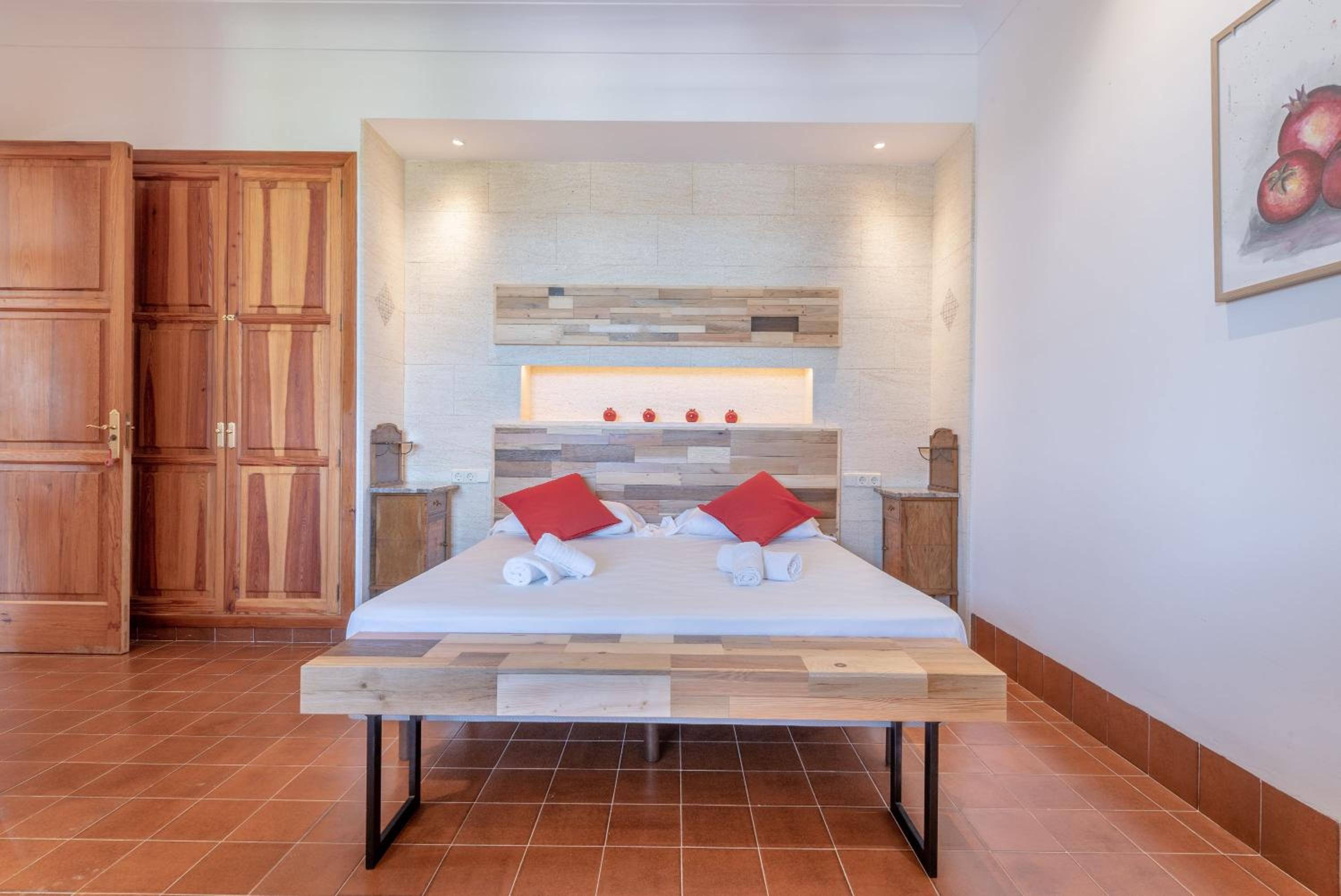 Son Tomasset