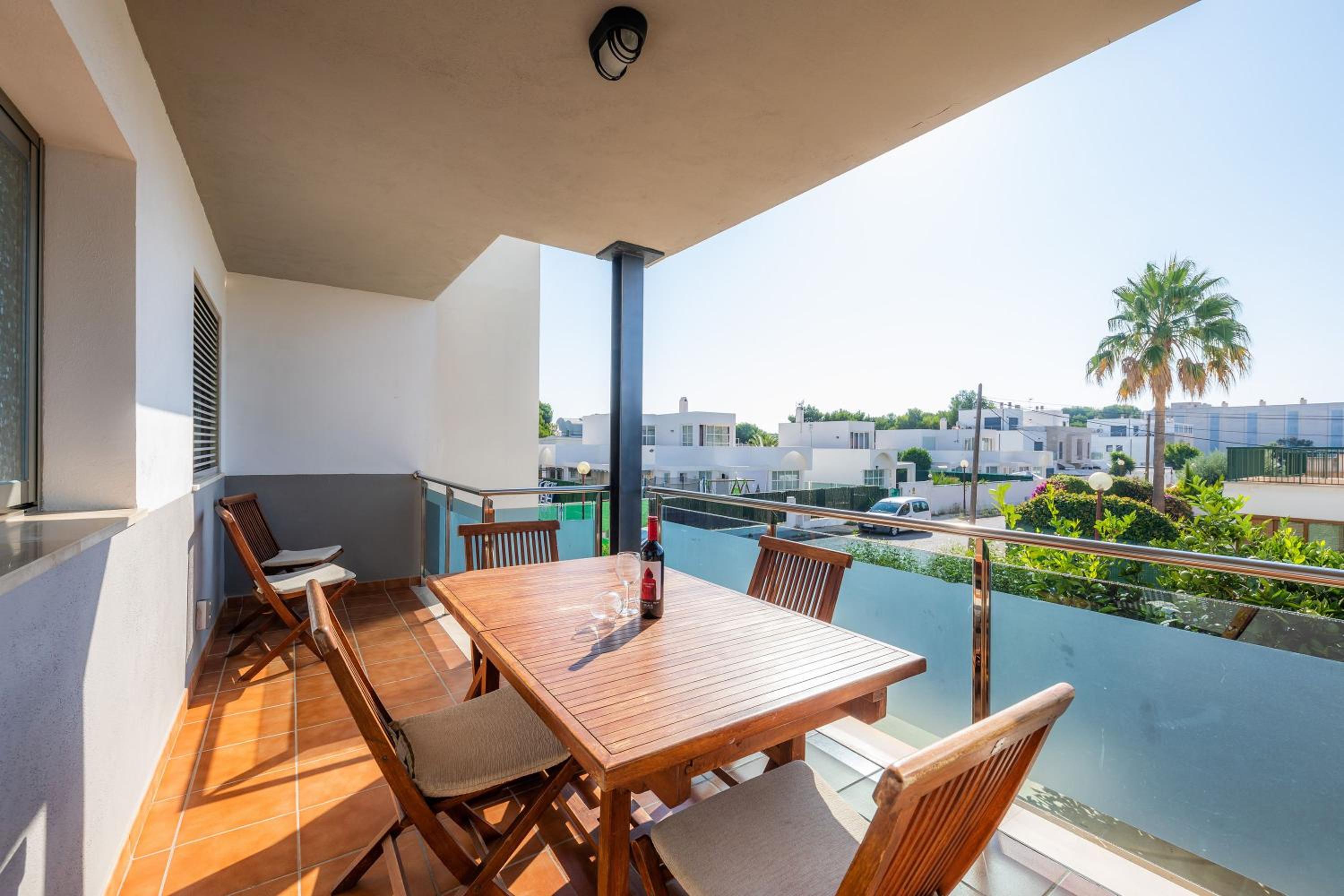 Syrenah en Can Picafort — balance & terrace