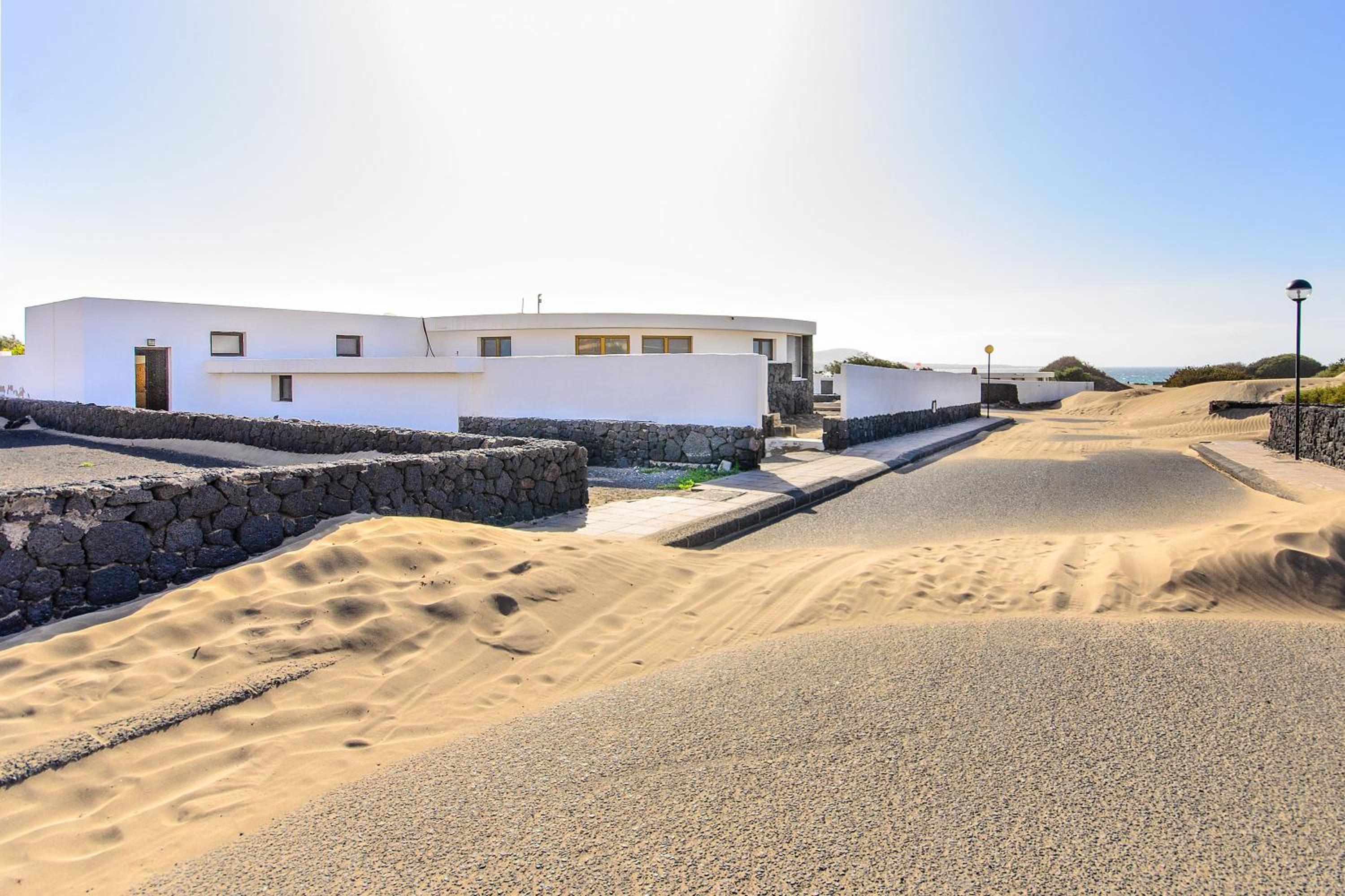 Famara Beach Apt photo 2