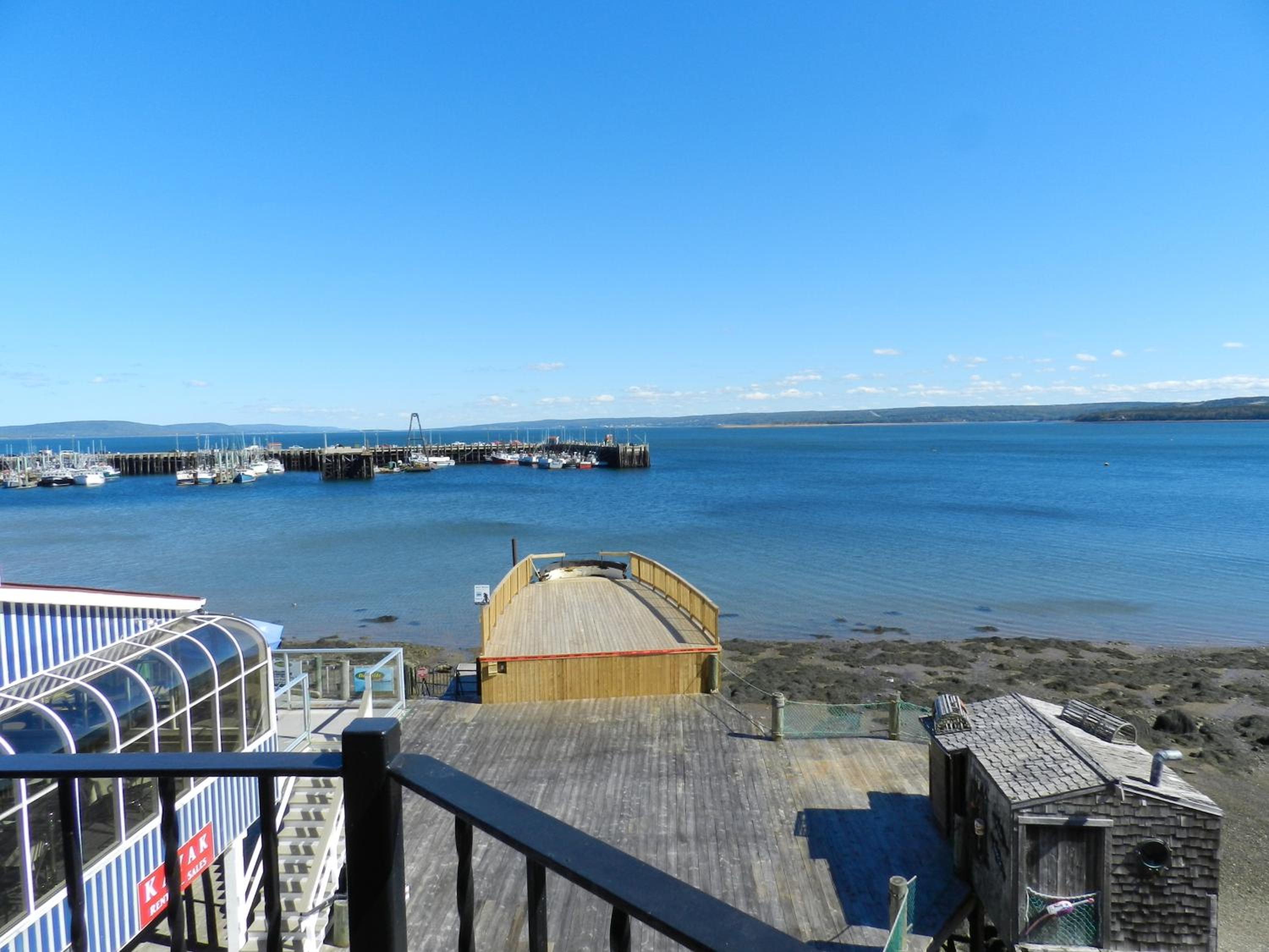 Dockside Suites