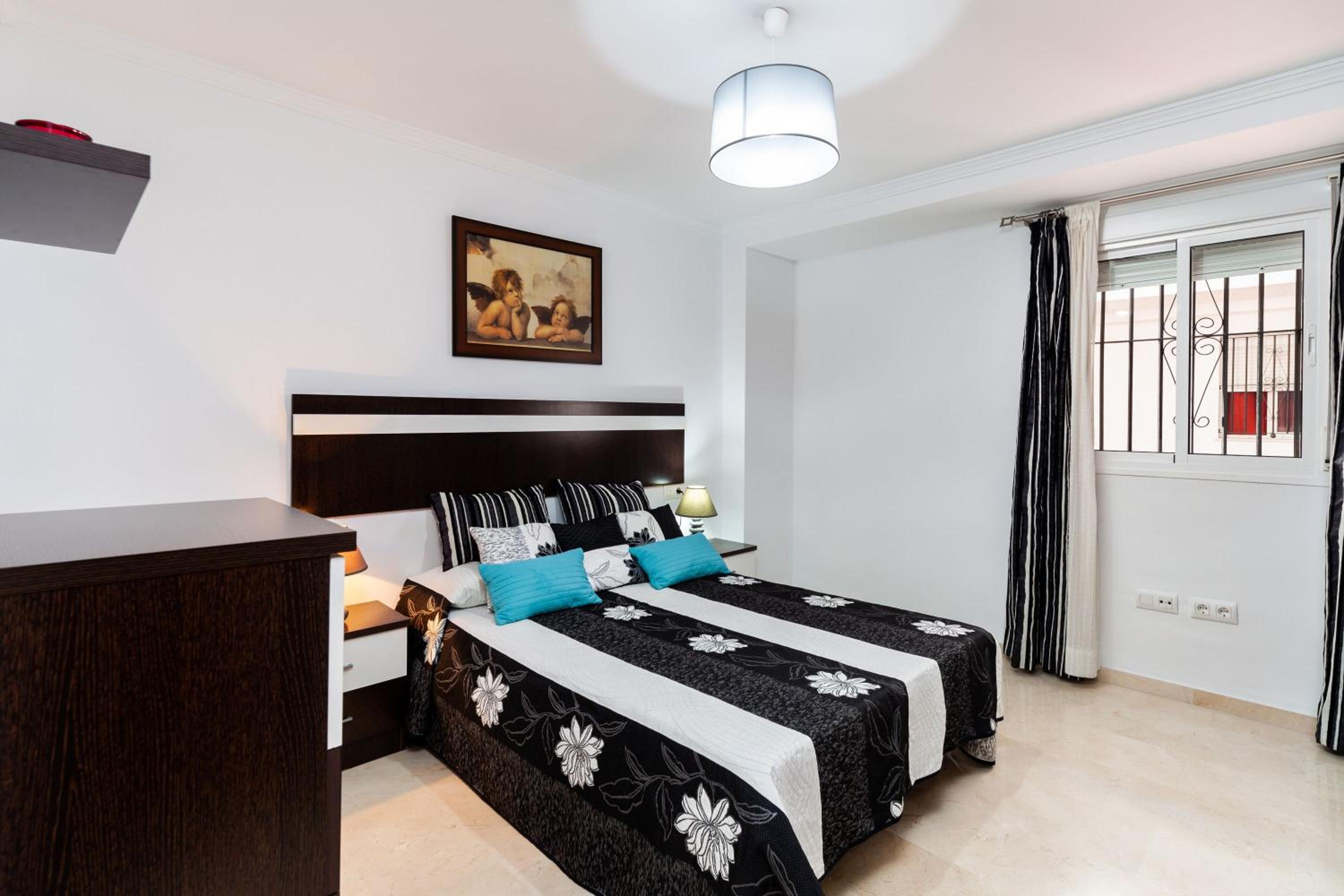 Apartamento Los Remedios Con Patio Andaluz