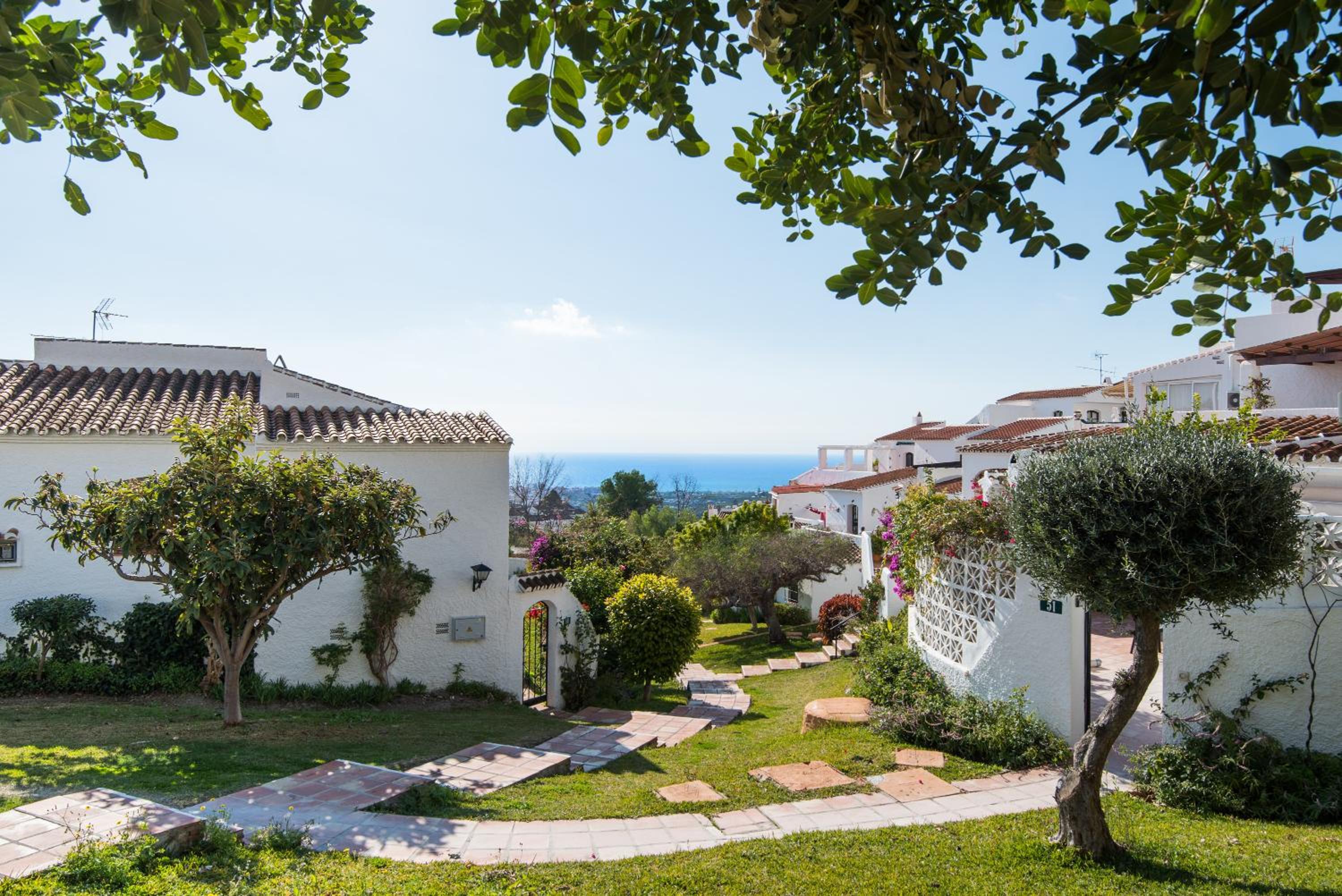 Casa con bellas vistas sobre la bahía de Nerja view 5