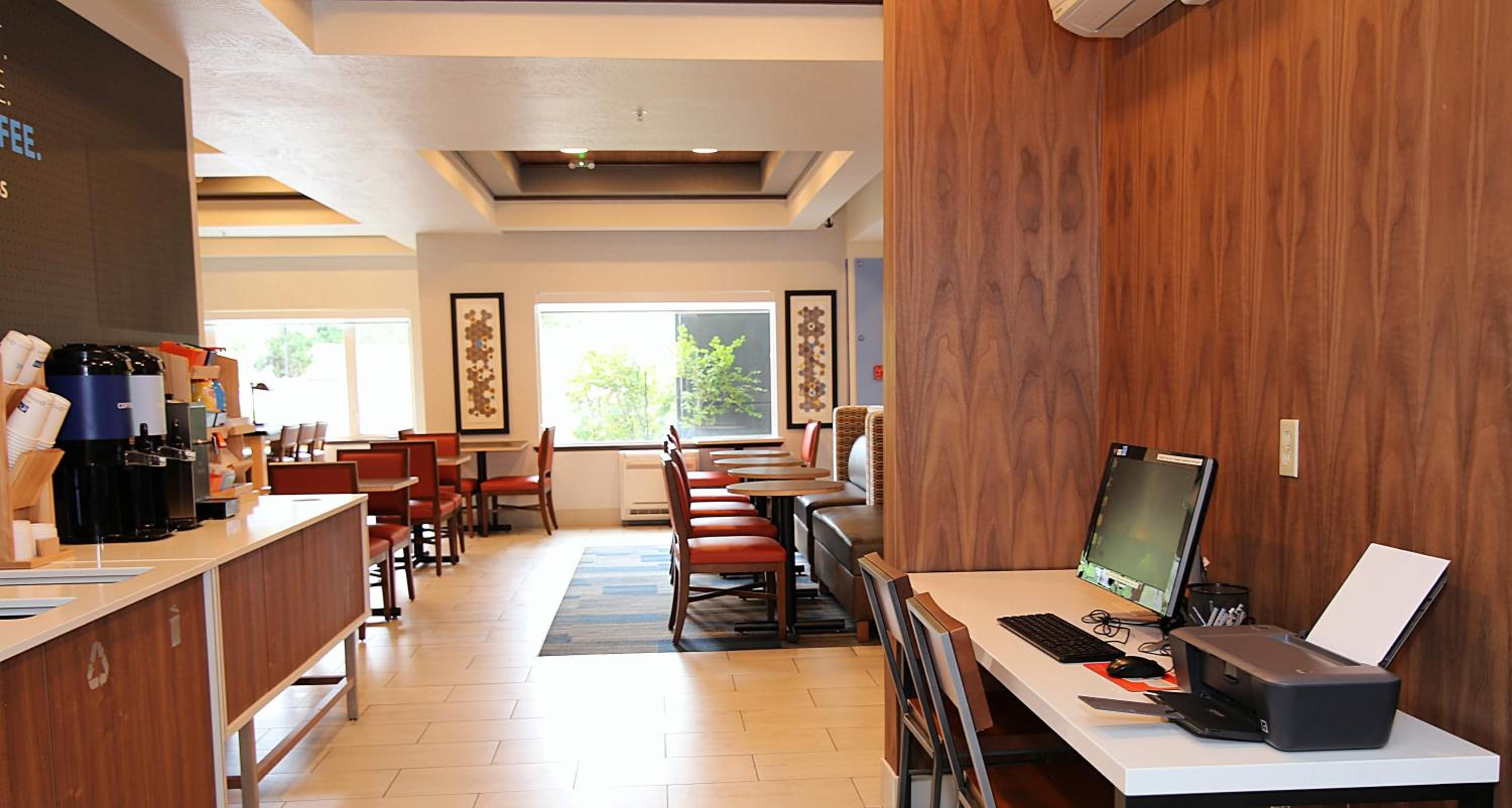 Ashland Vacations - Holiday Inn Express Hotel Suites Ashland, an IHG Hotel - Property Image 7