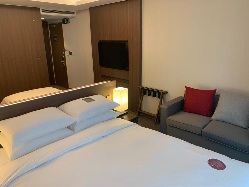 Ramada Encore by Wyndham Busan Station 32