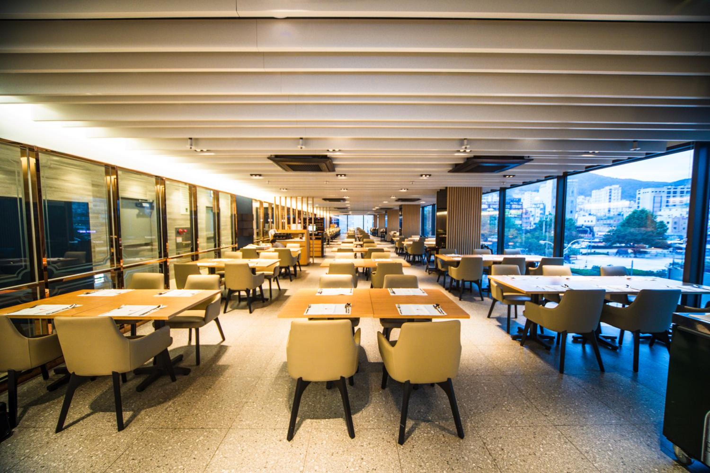 Ramada Encore by Wyndham Busan Station 19