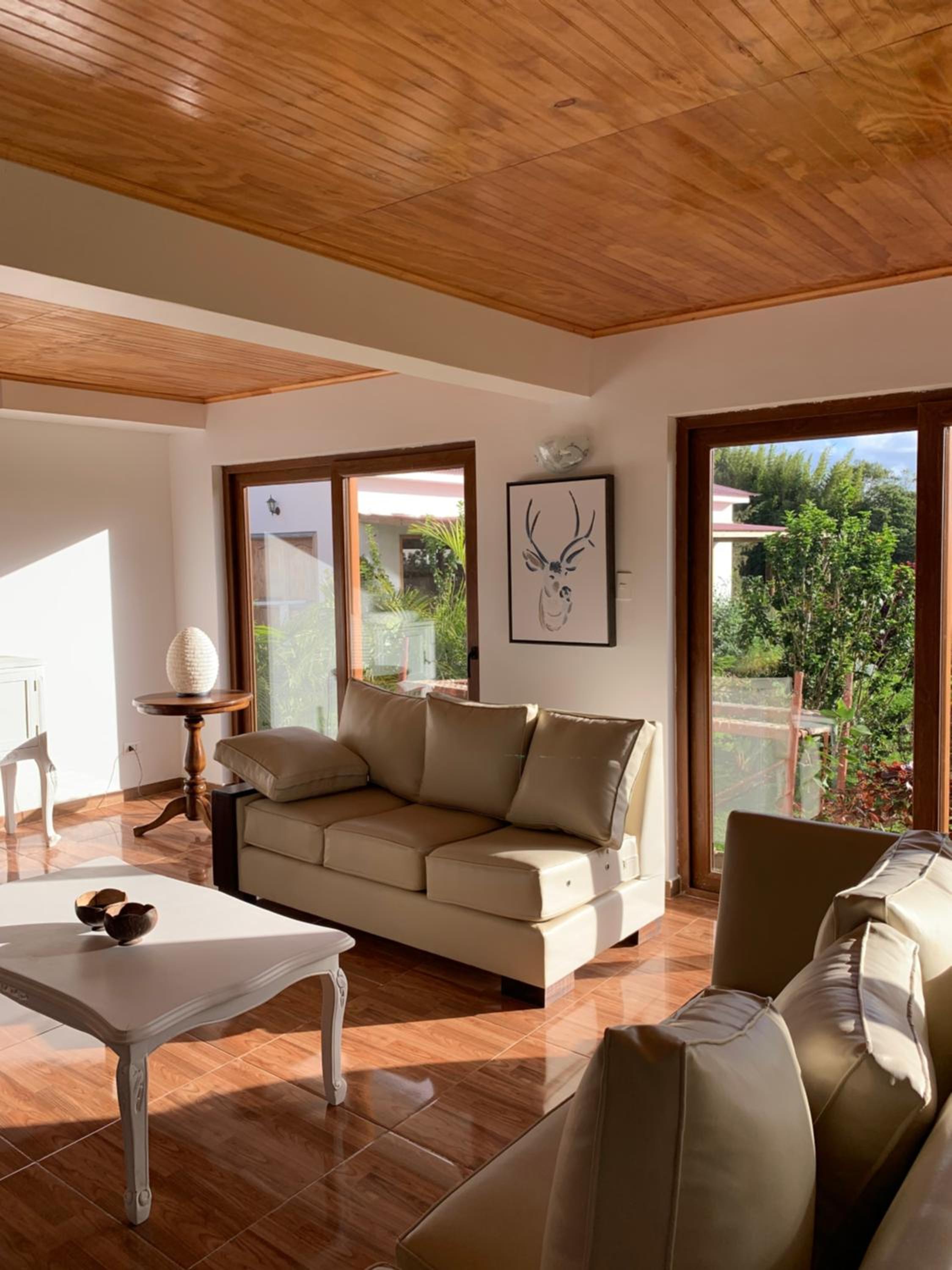 Teanehi Bed & Breakfast