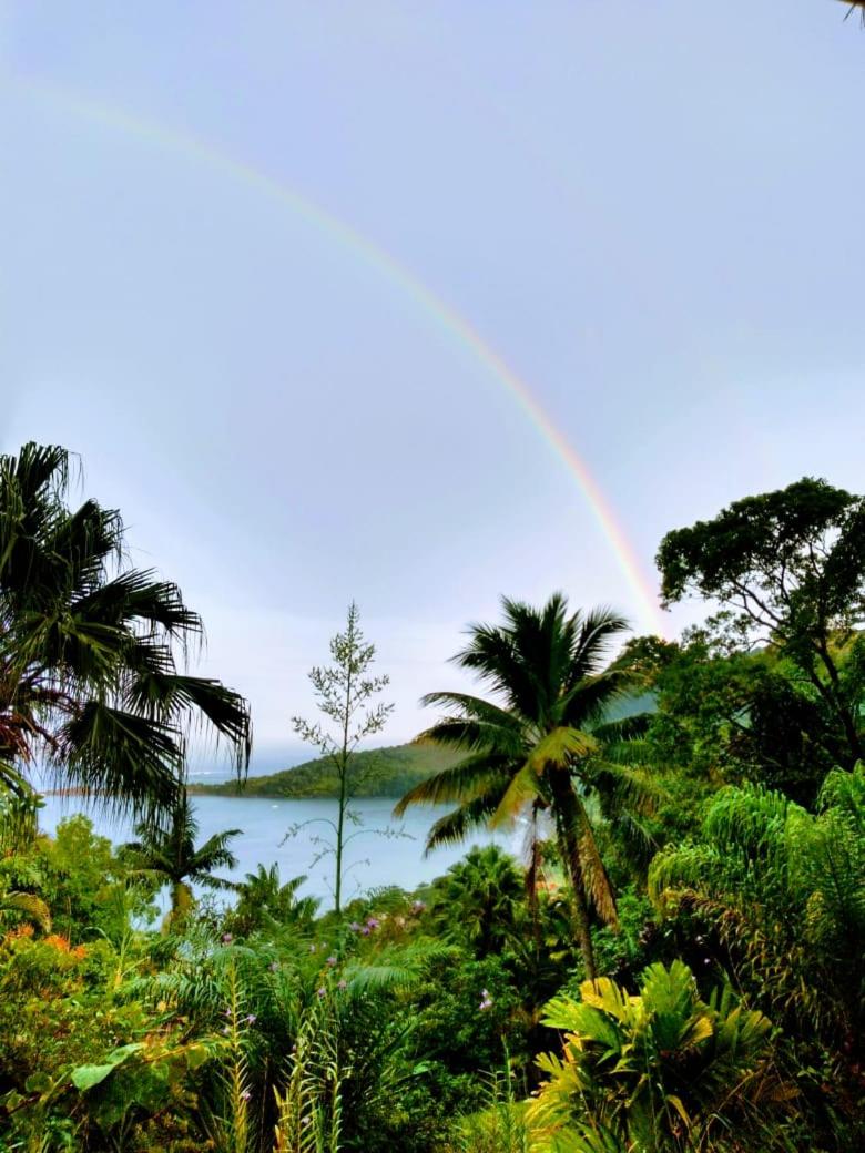 Casa com linda vista para o mar para amantes da natureza