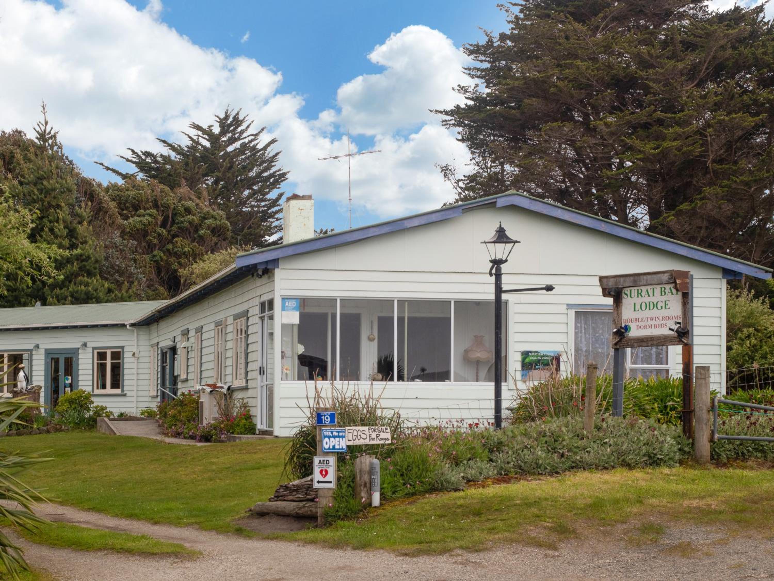Surat Bay Lodge, Motel and Backpackers