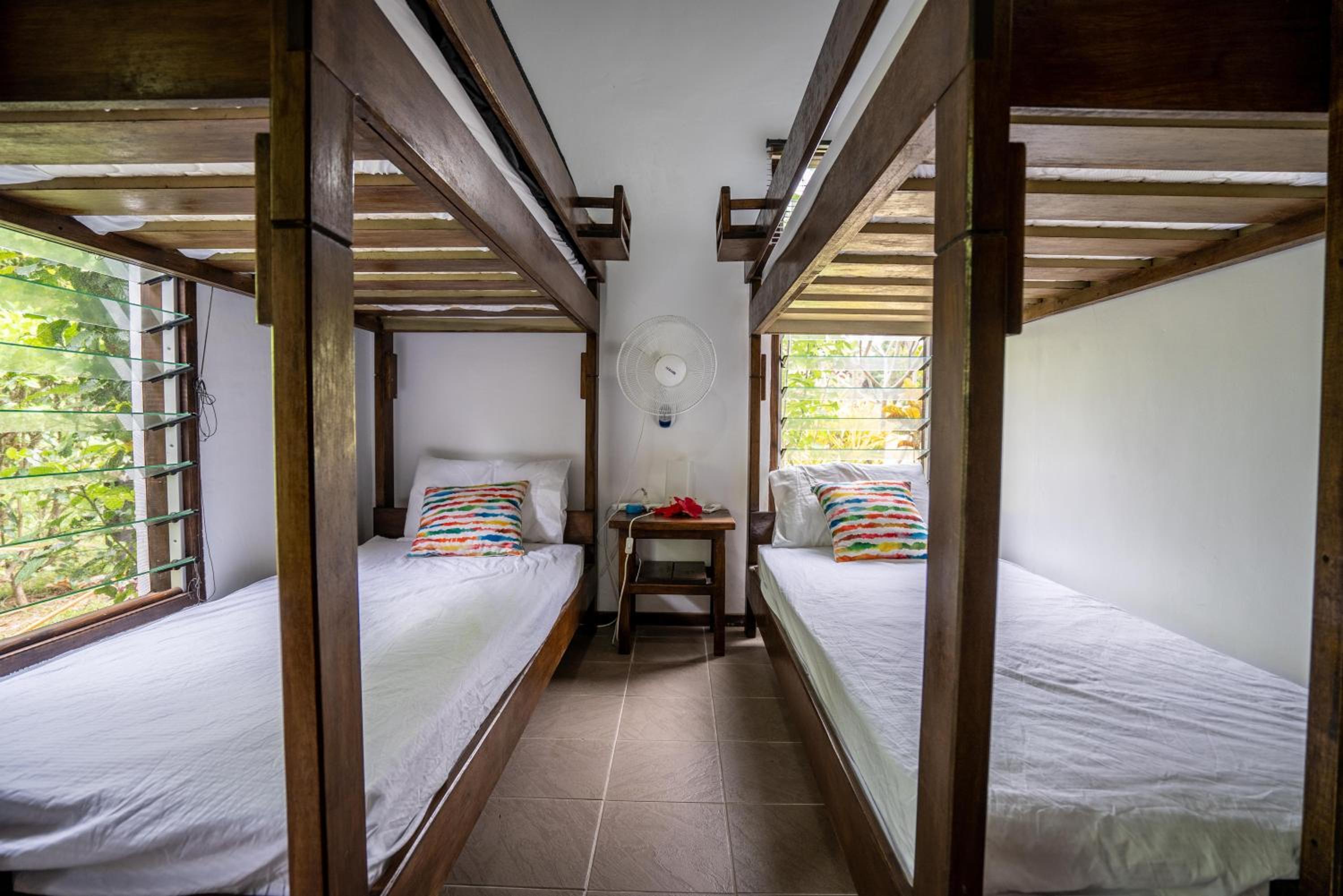 Island View Cottages
