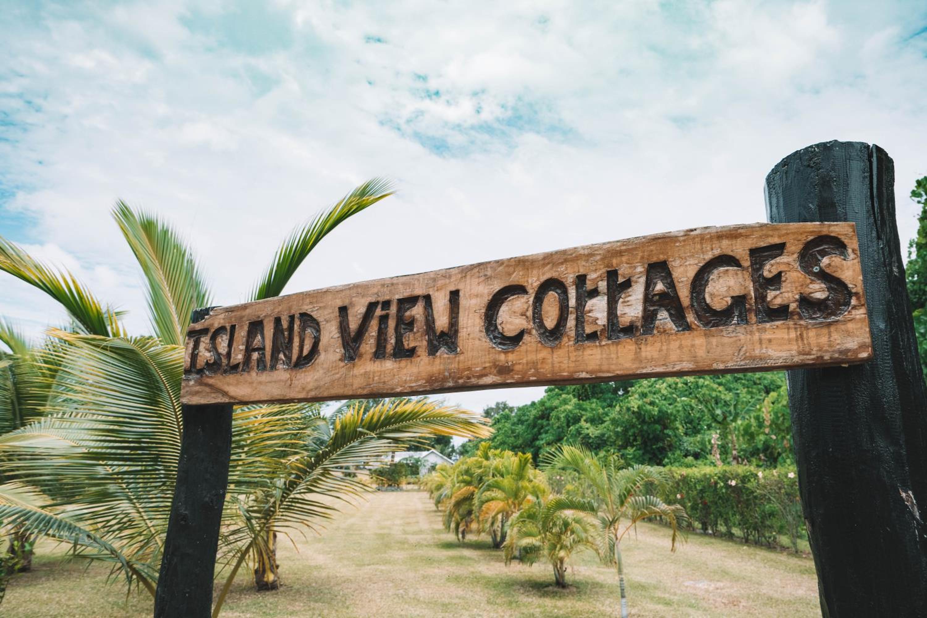 Island View Cottages