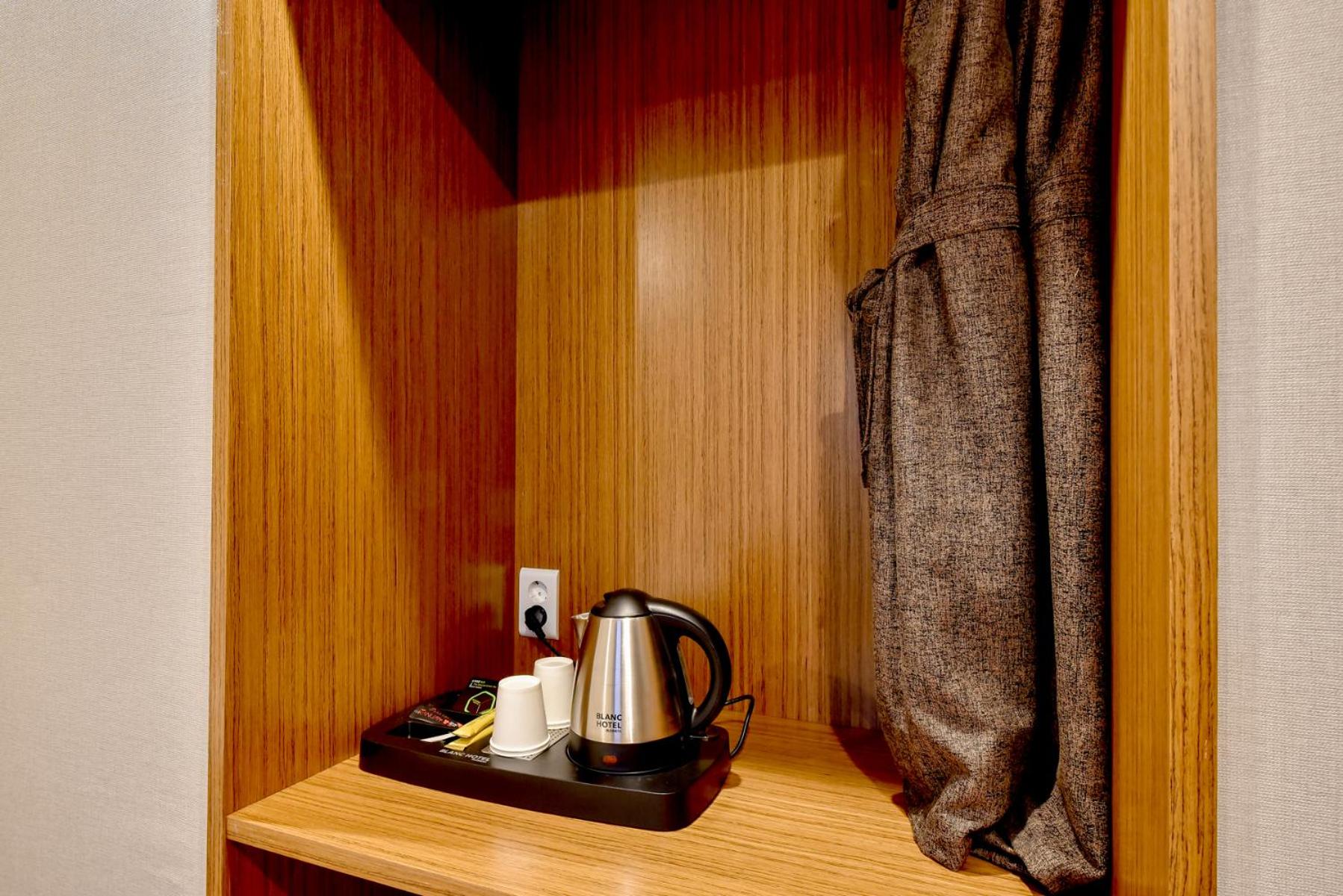 Blanc Business Hotel