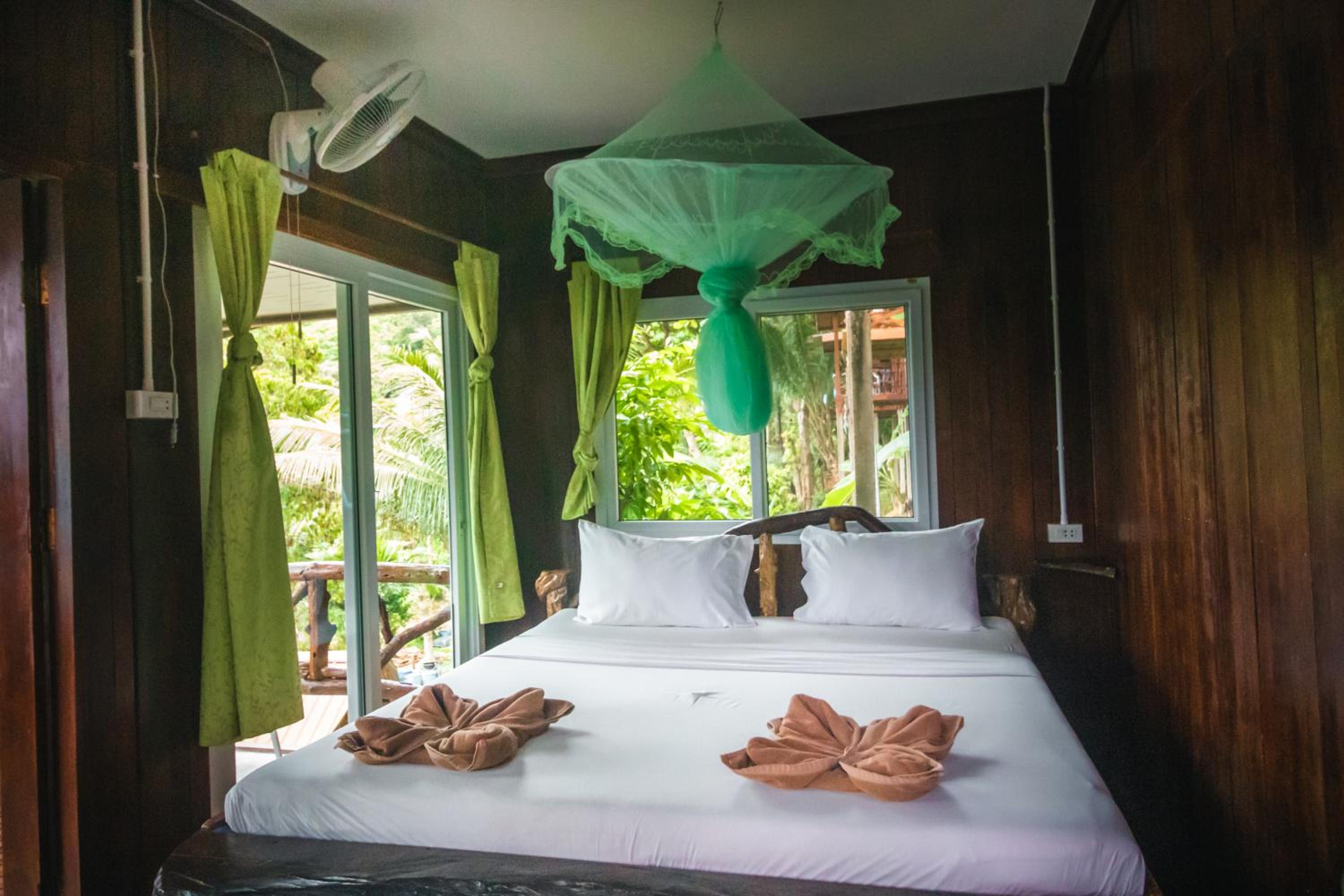 Phi Phi Sunset Bay Resort