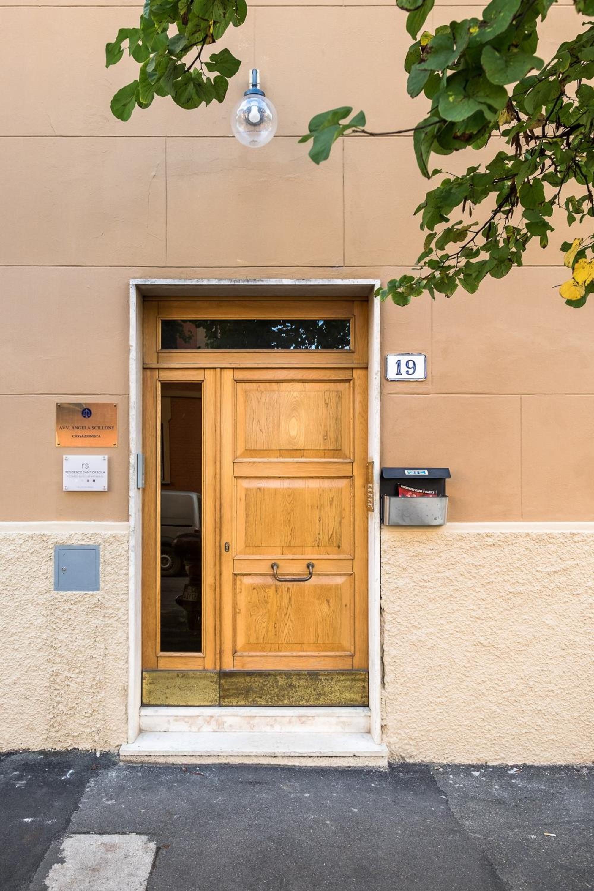 Residence Sant'Orsola - Pizzardi Suites Apartments view 2